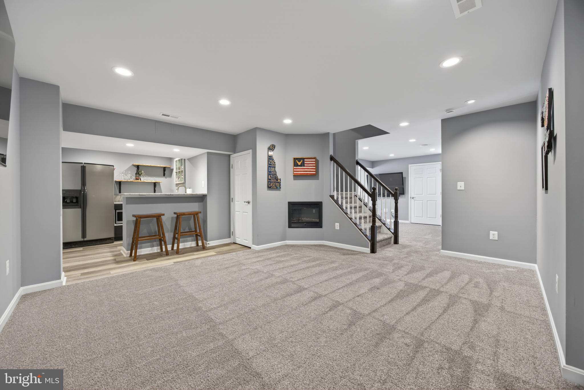 WOODSYDE ESTATES - Residential