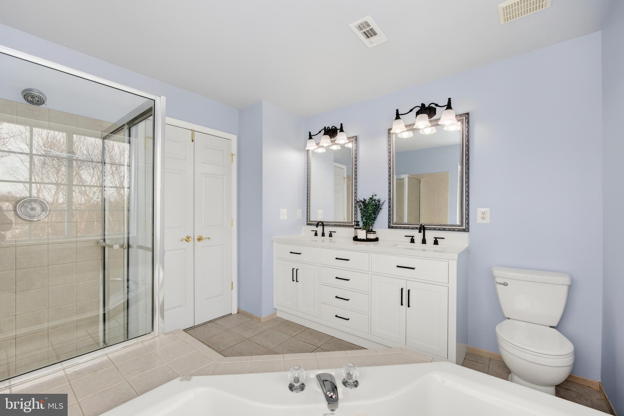 WOODSYDE ESTATES - Residential