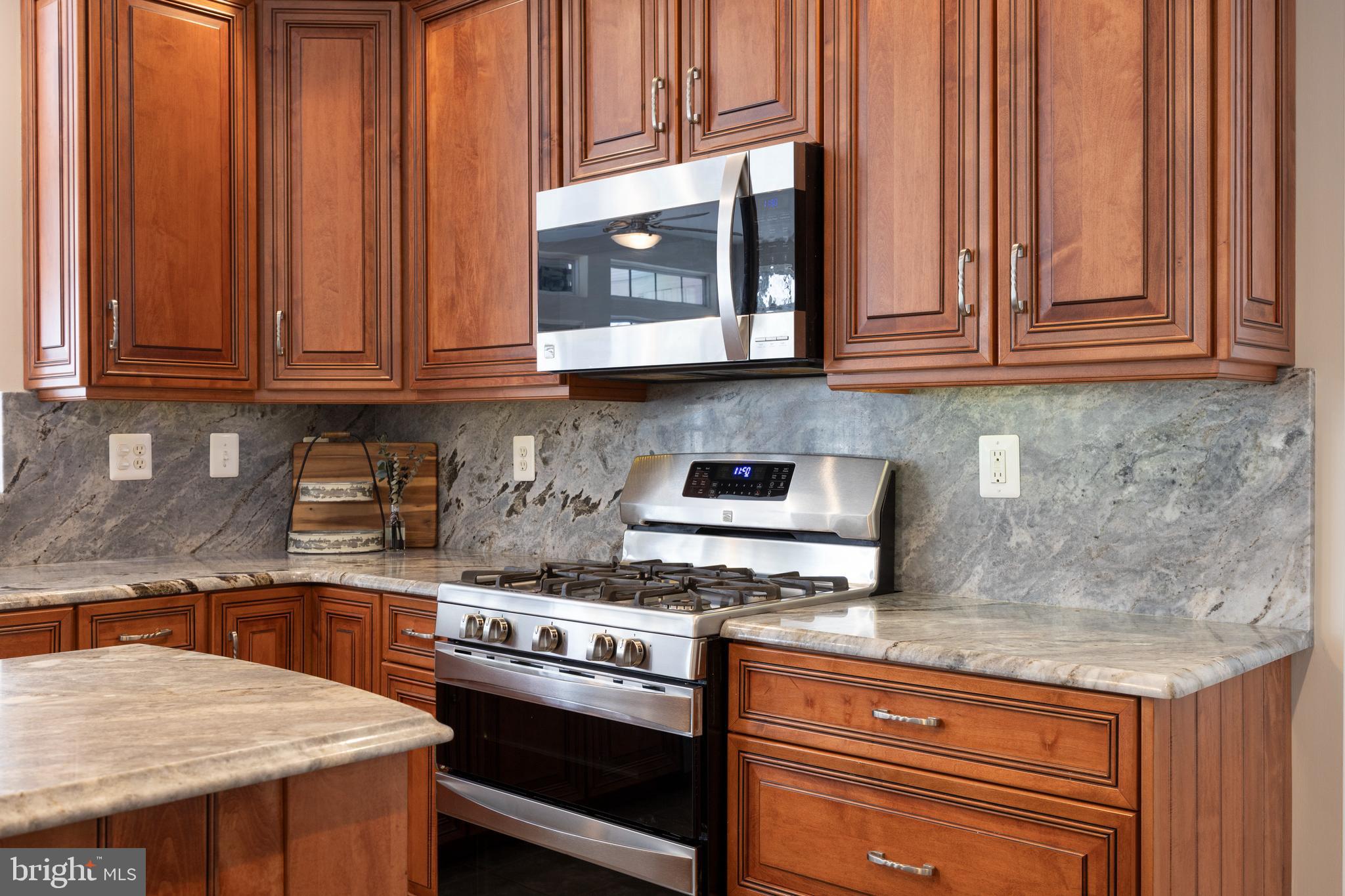 WOODSYDE ESTATES - Residential