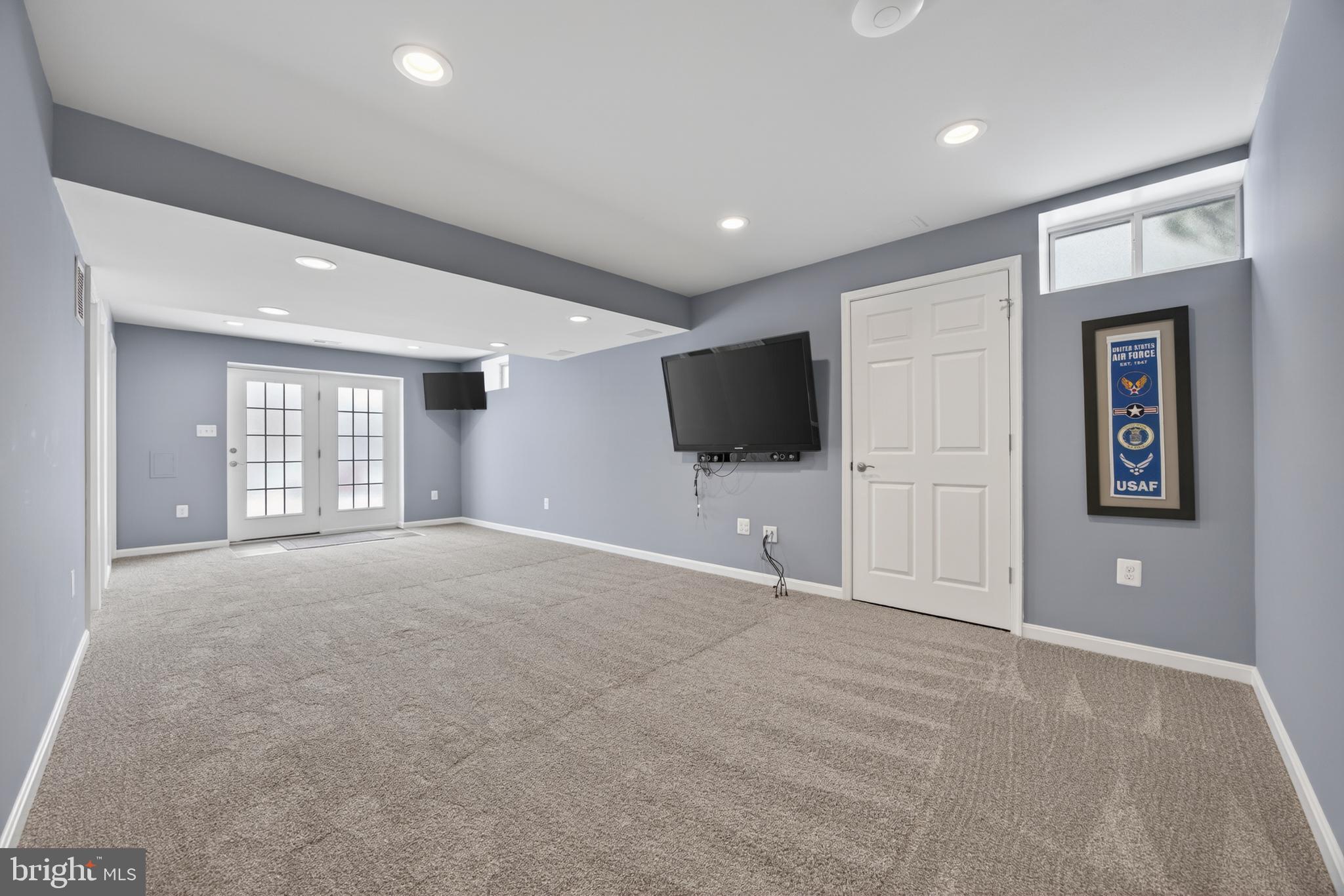 WOODSYDE ESTATES - Residential