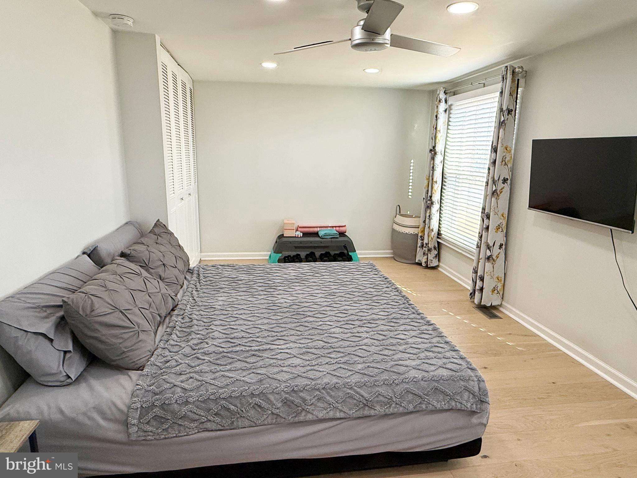 HICKORY RIDGE - Residential