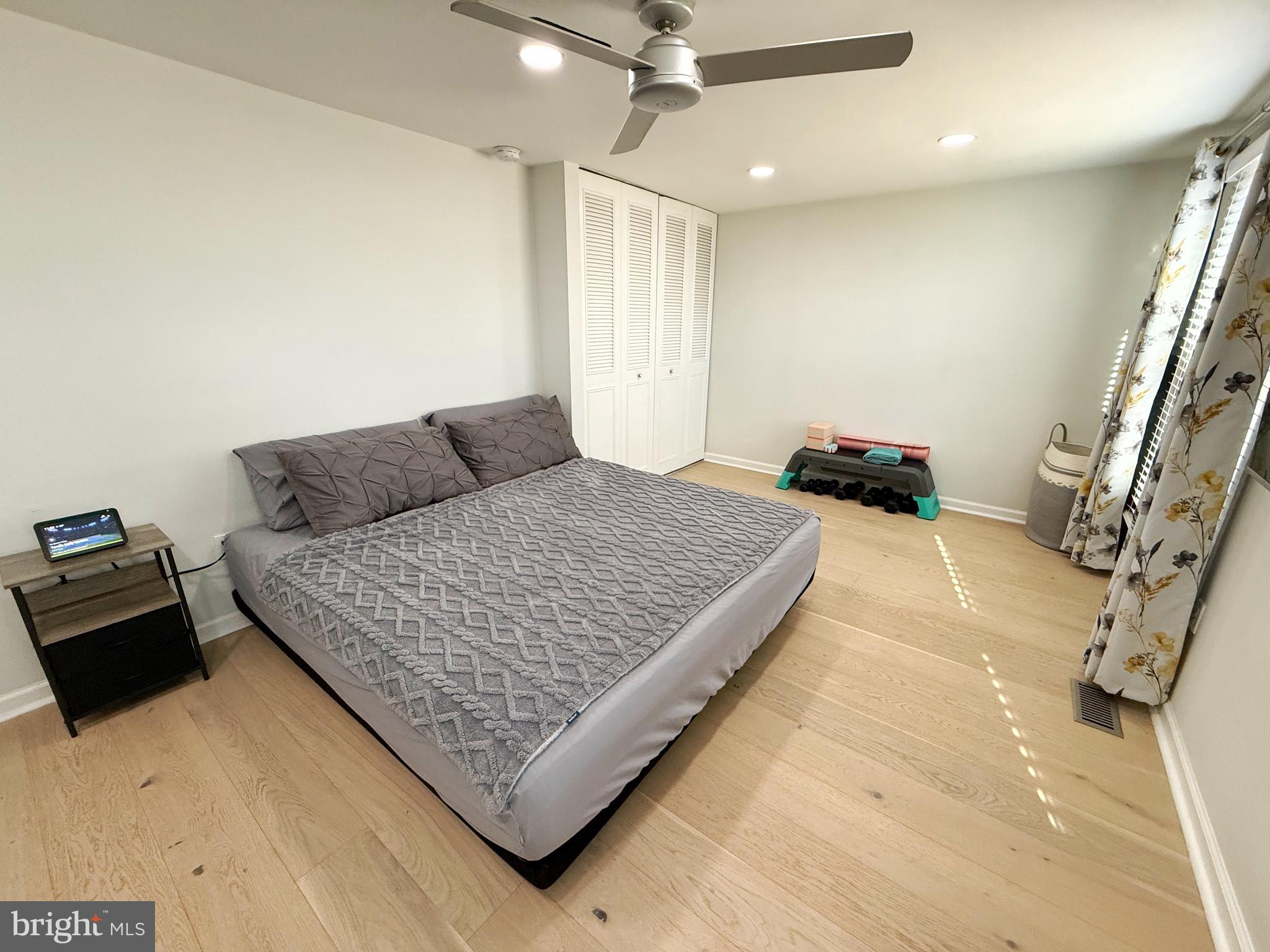 HICKORY RIDGE - Residential