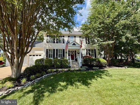 Homes For Sale - 21822 Riviera Court<br/> LEONARDTOWN, MD 20650