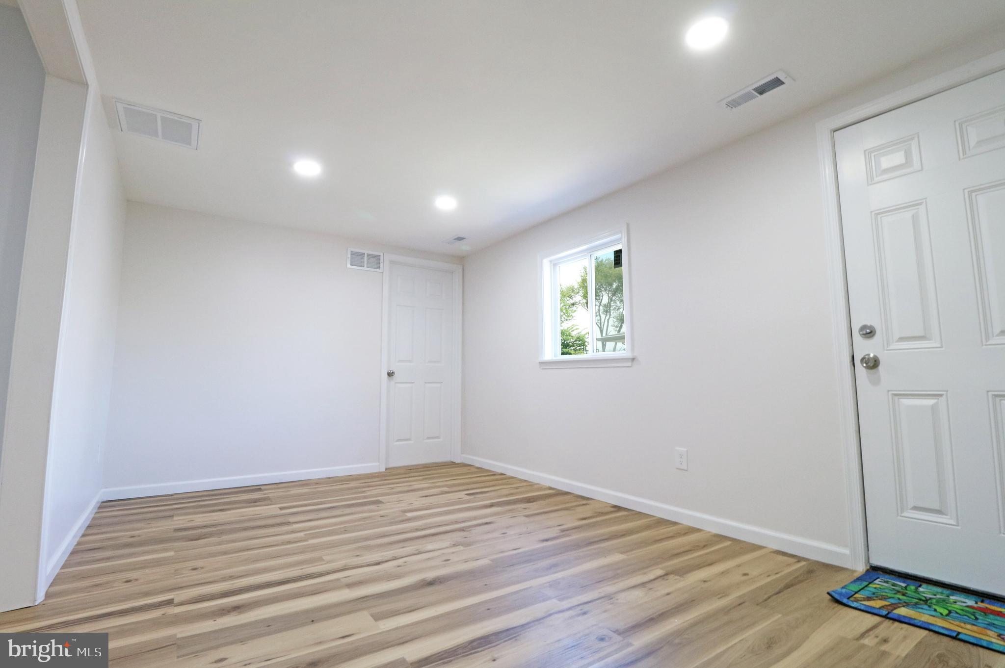 BROOKSIDE PARK - Residential