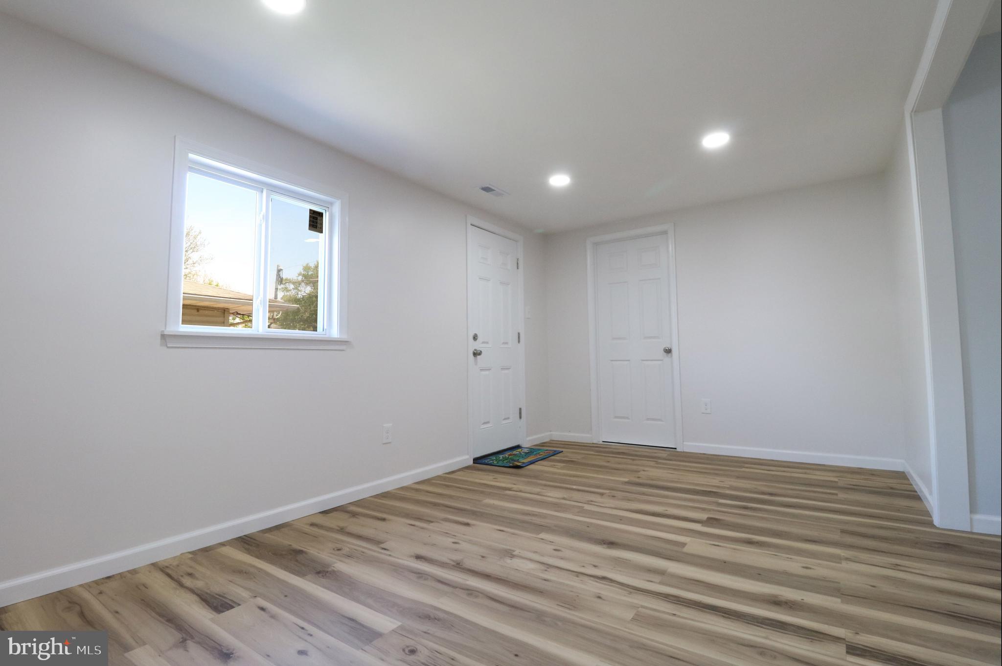 BROOKSIDE PARK - Residential