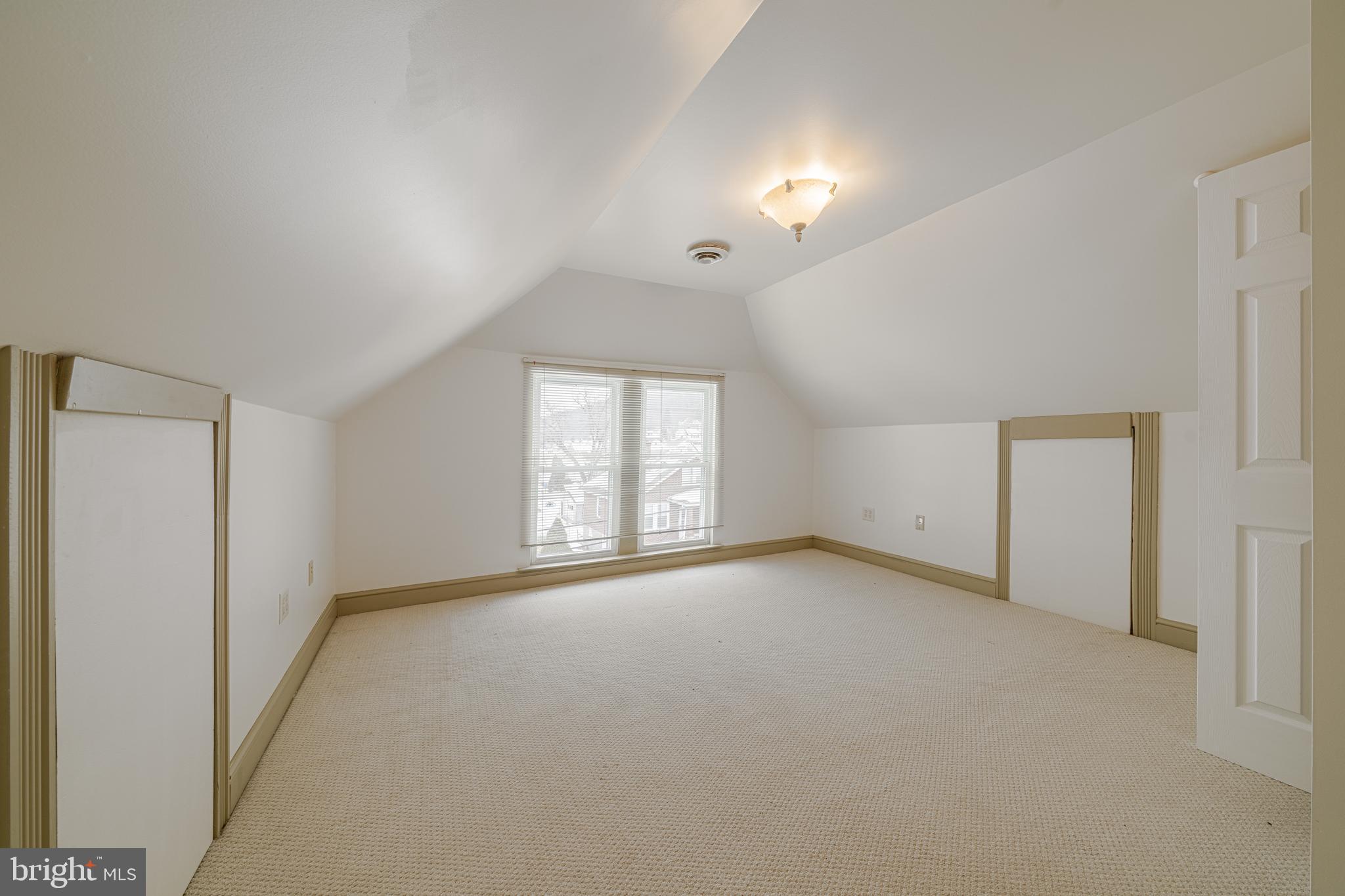 NORTH END - Residential