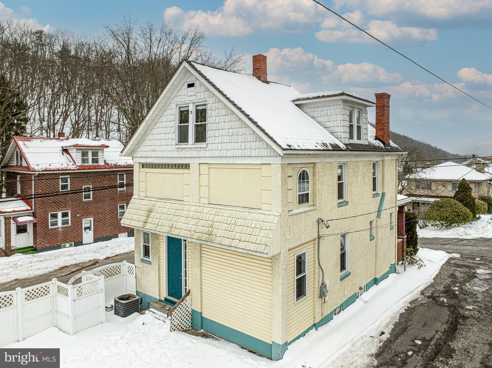 NORTH END - Residential
