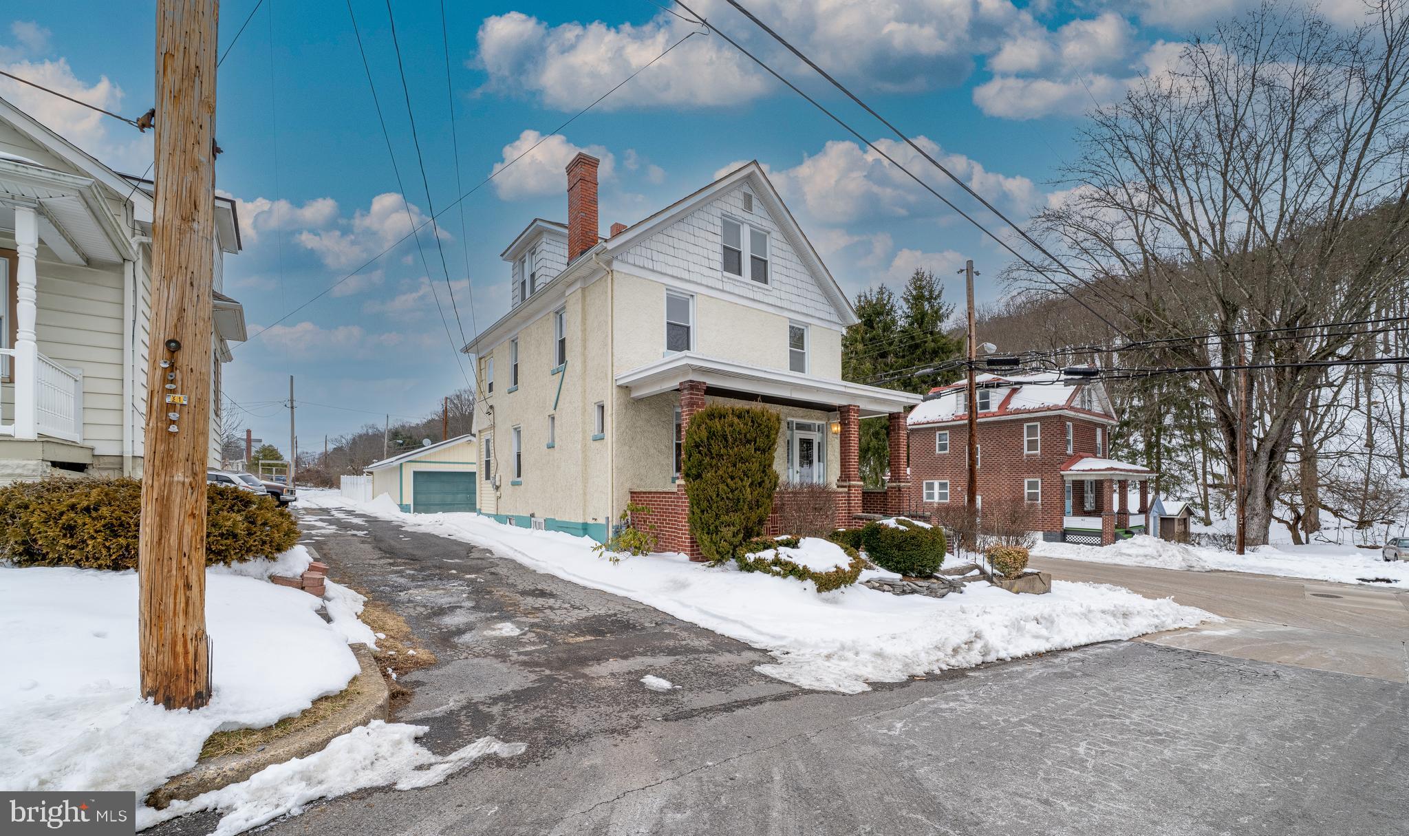 NORTH END - Residential