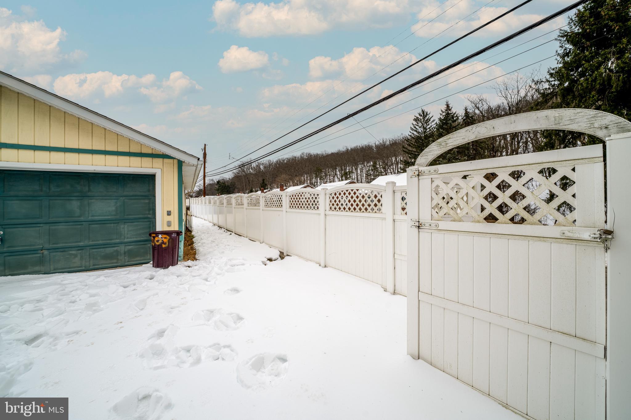 NORTH END - Residential