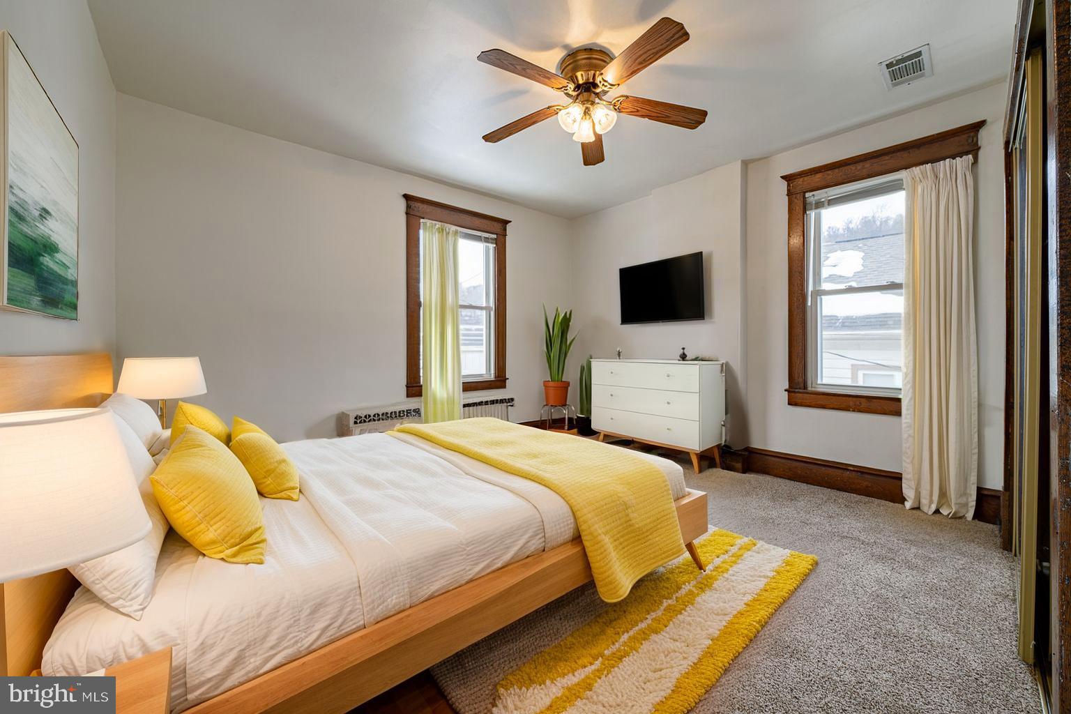 NORTH END - Residential