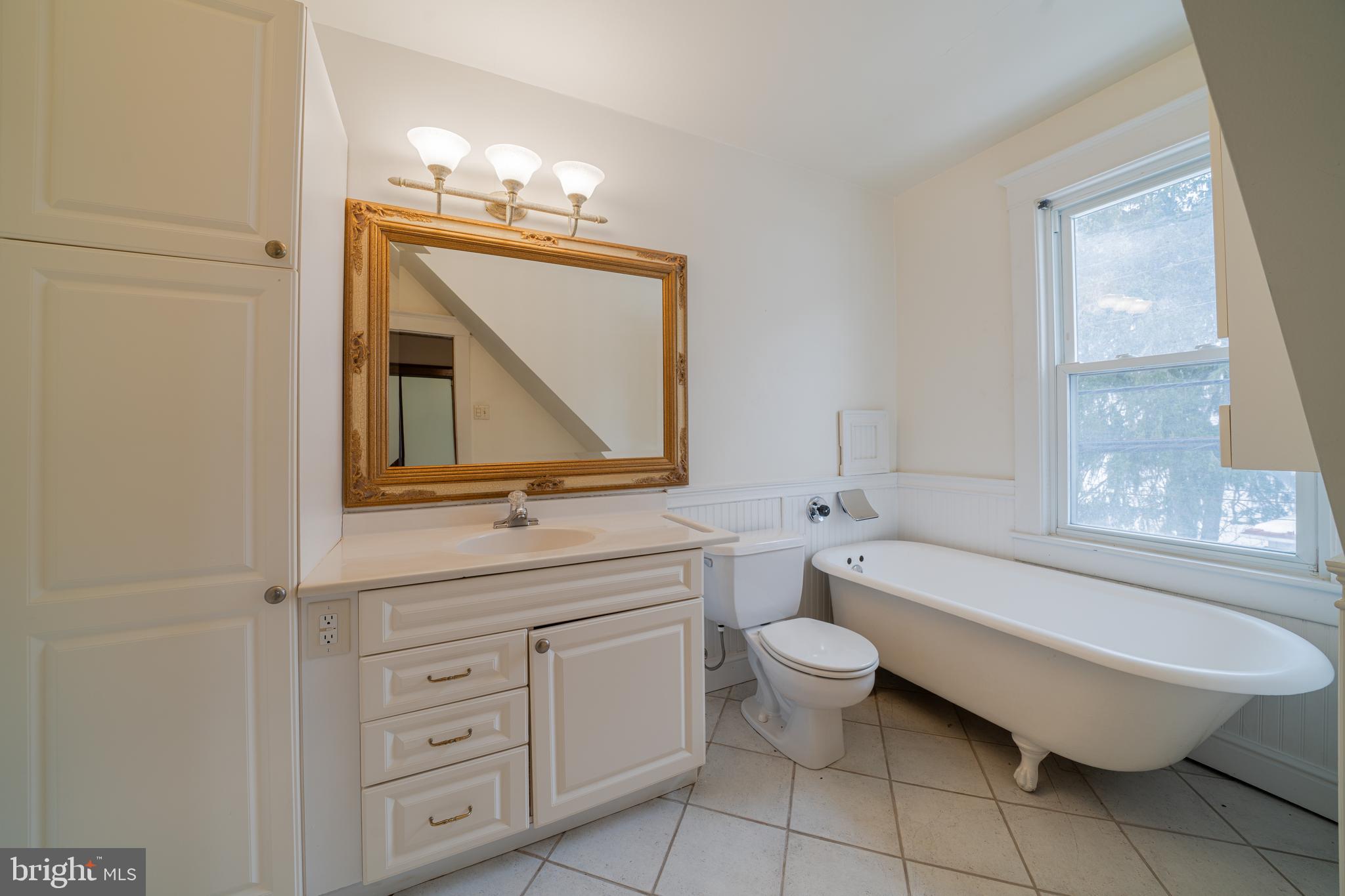 NORTH END - Residential