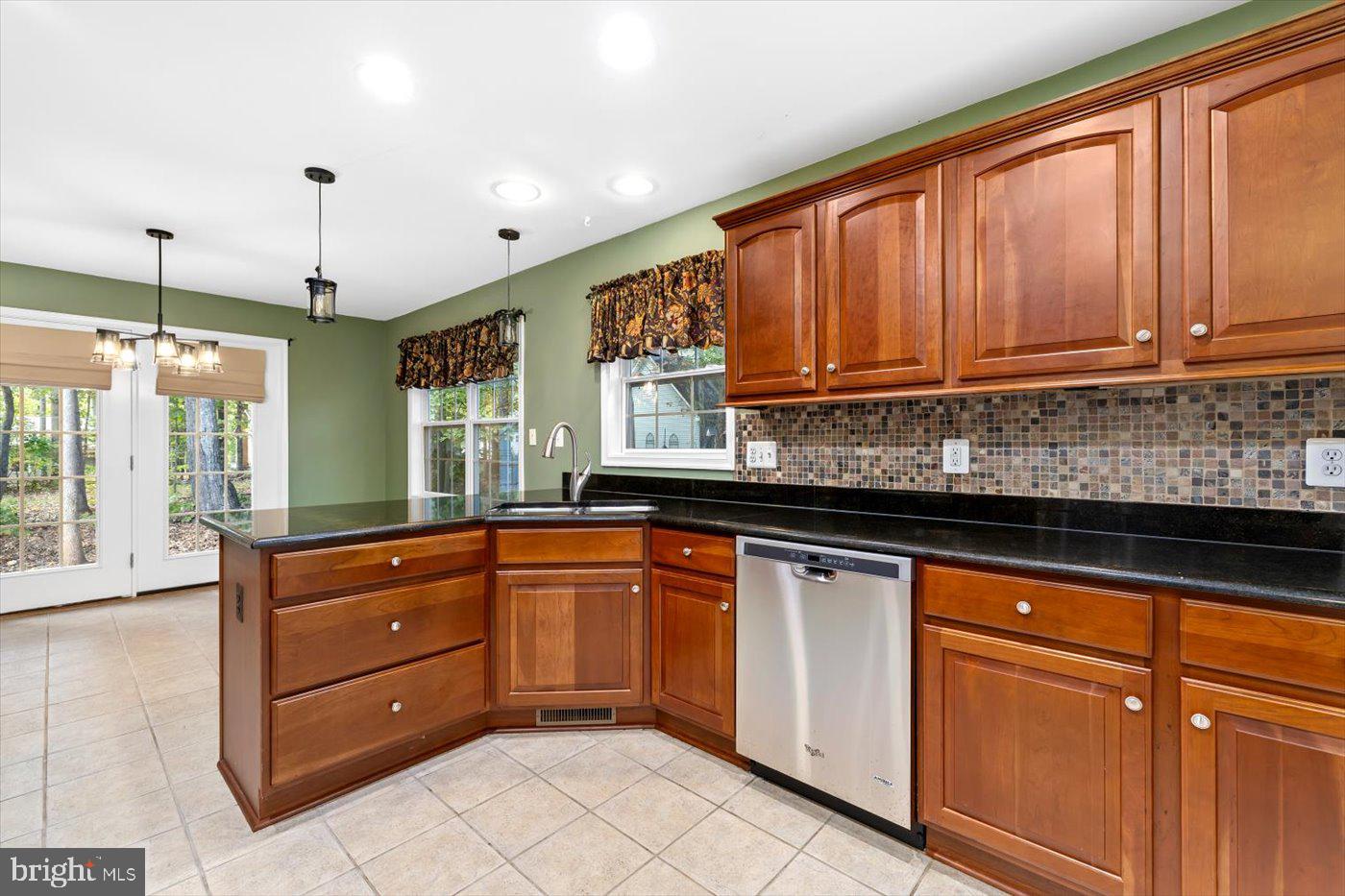 LAKE OF THE WOODS - Residential