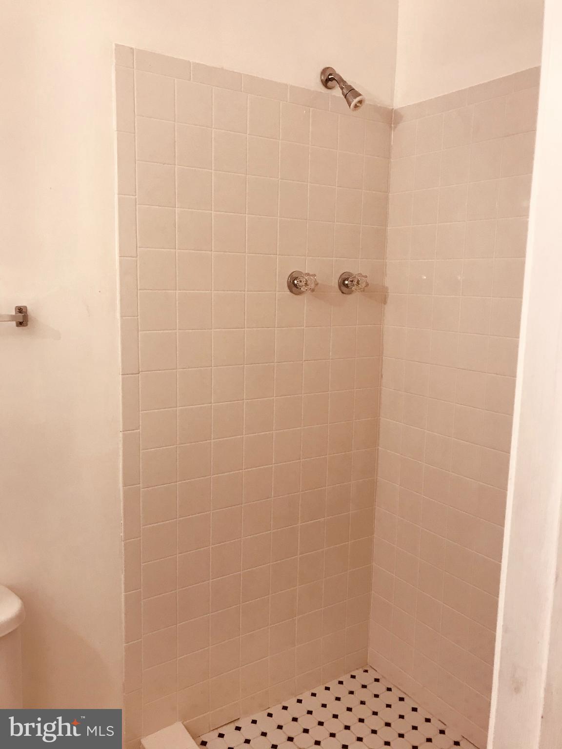 BRANDYWINE COUNTRY - Residential Lease