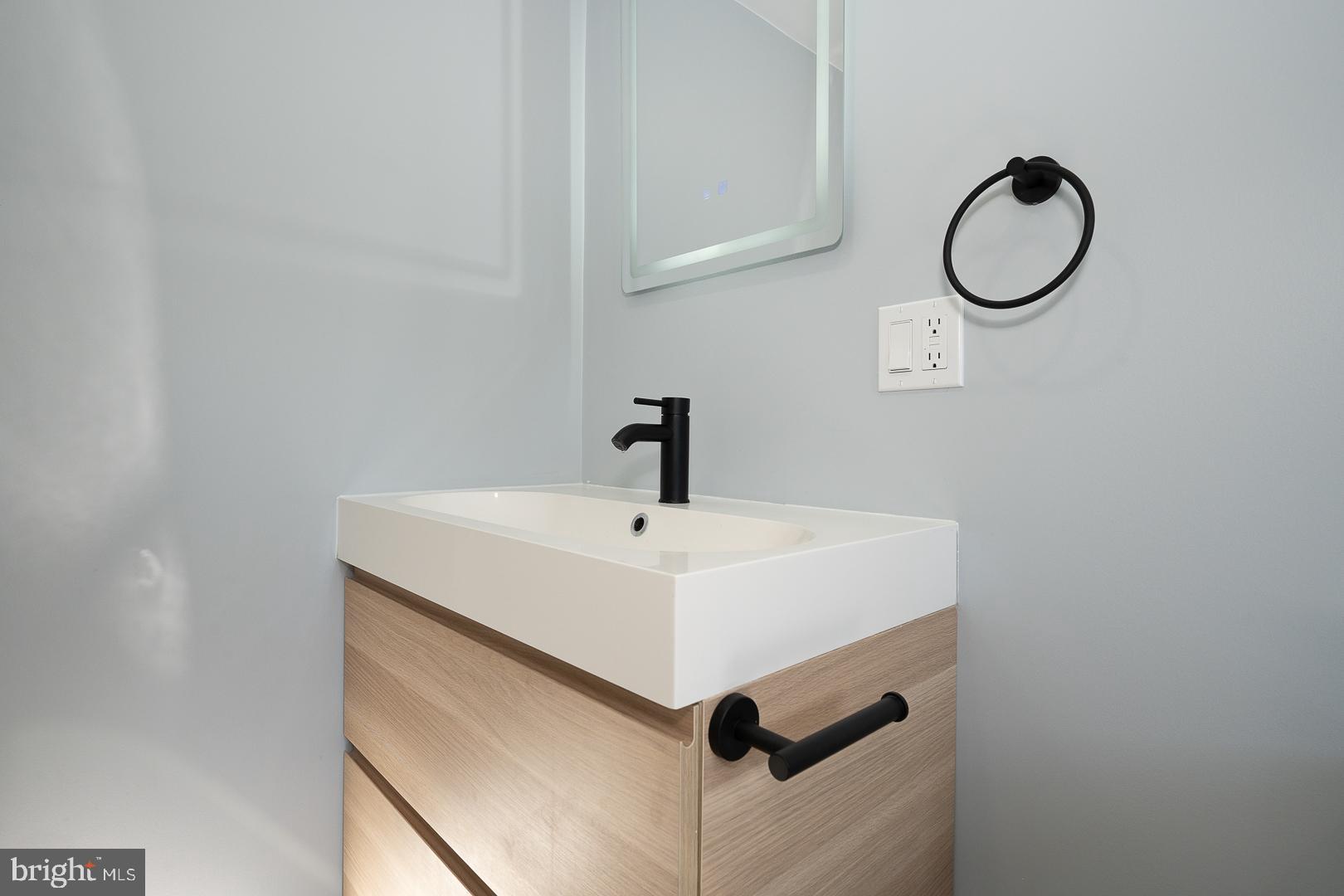 THE SUMMIT - Residential