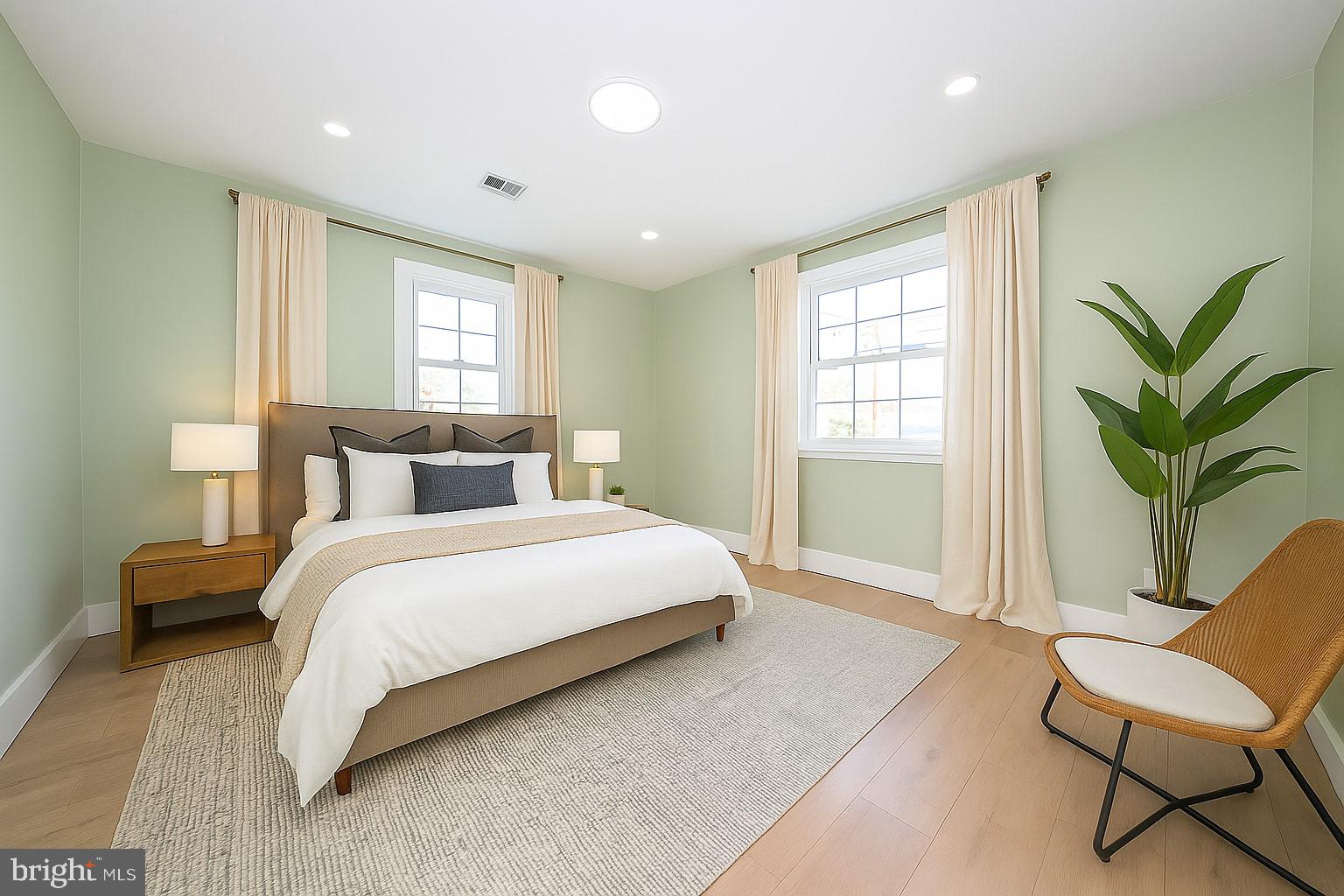 THE SUMMIT - Residential