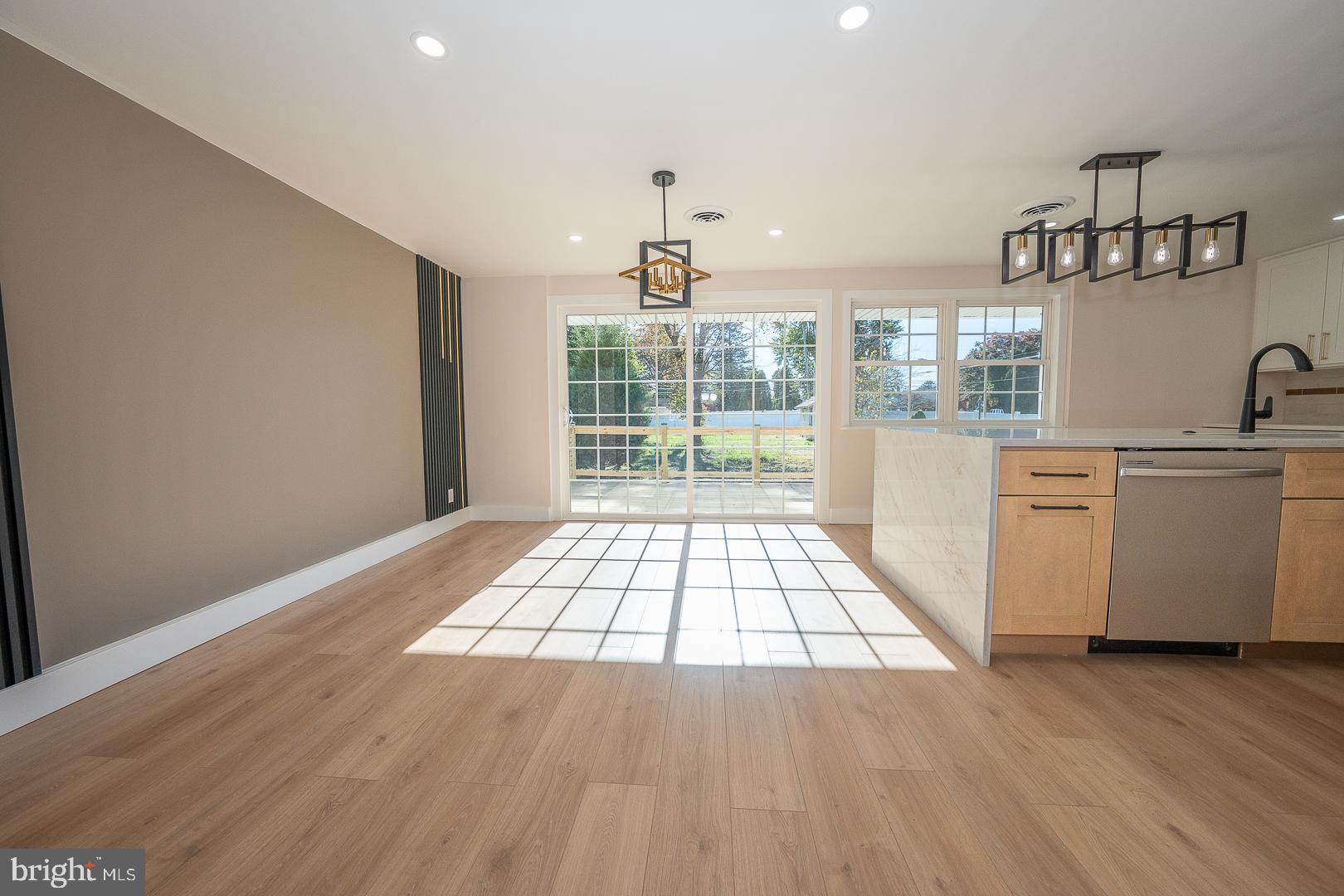 2900 E COUNTY LINE ROAD