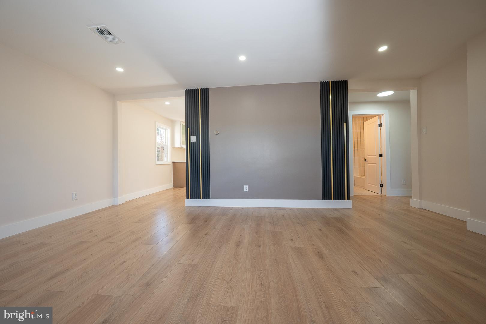 THE SUMMIT - Residential