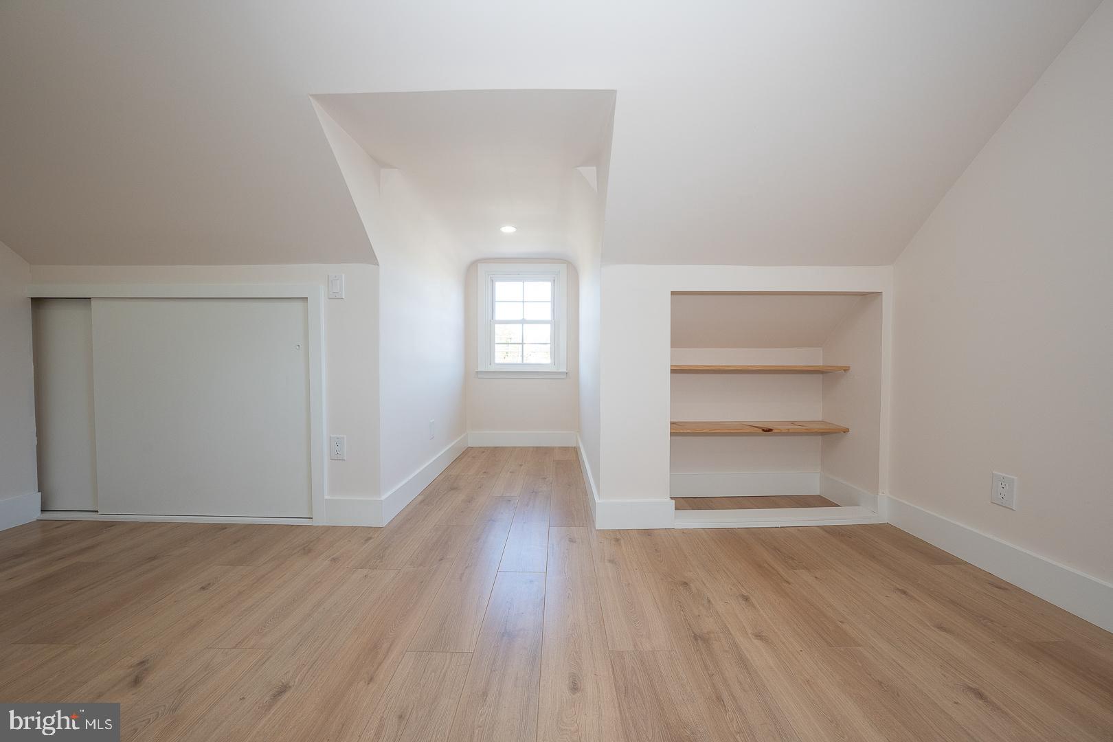 THE SUMMIT - Residential