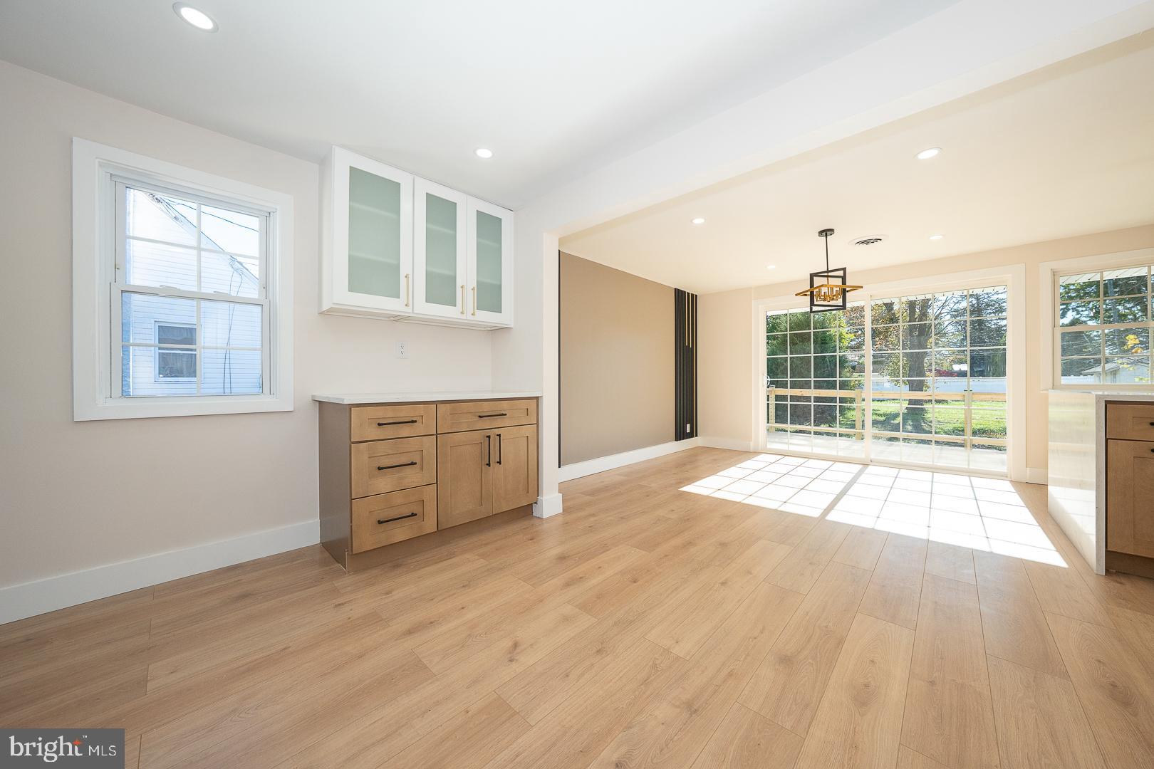 THE SUMMIT - Residential