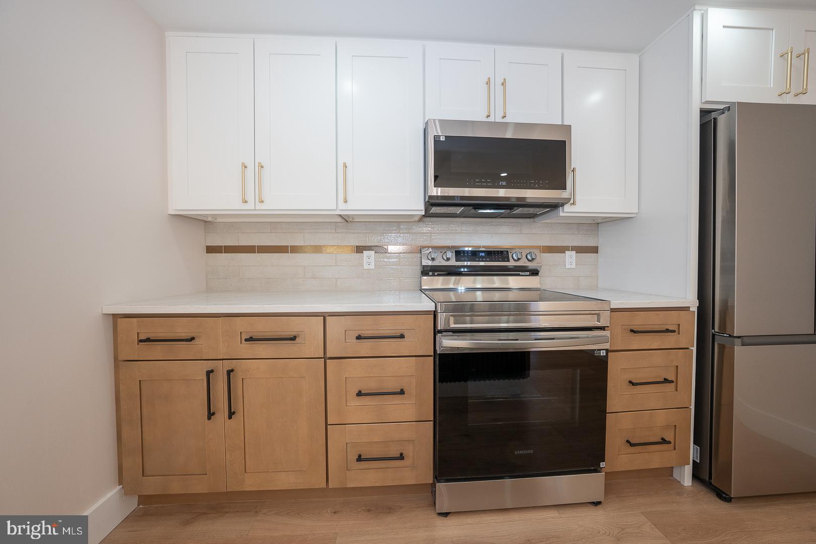 THE SUMMIT - Residential