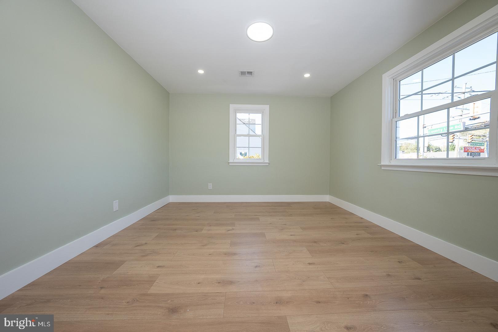 THE SUMMIT - Residential