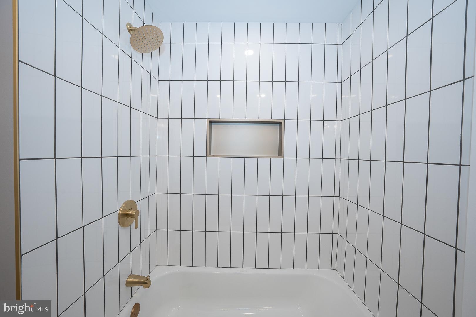 THE SUMMIT - Residential