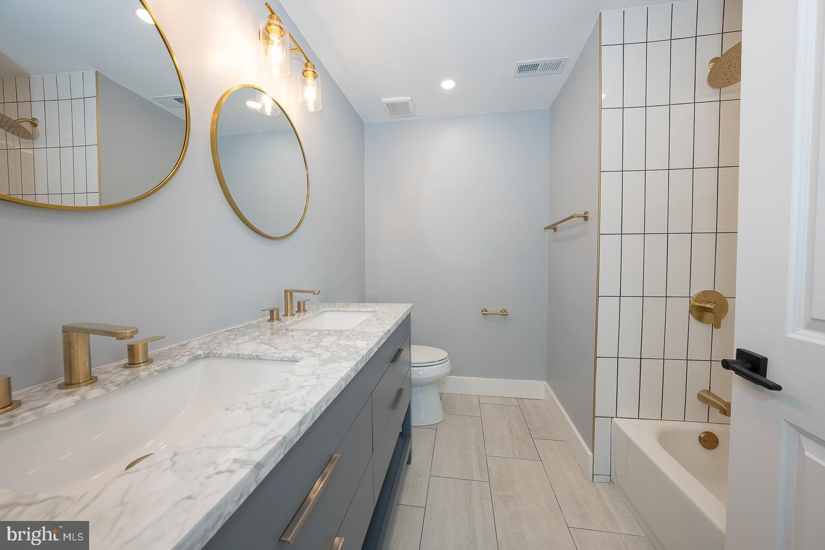 THE SUMMIT - Residential