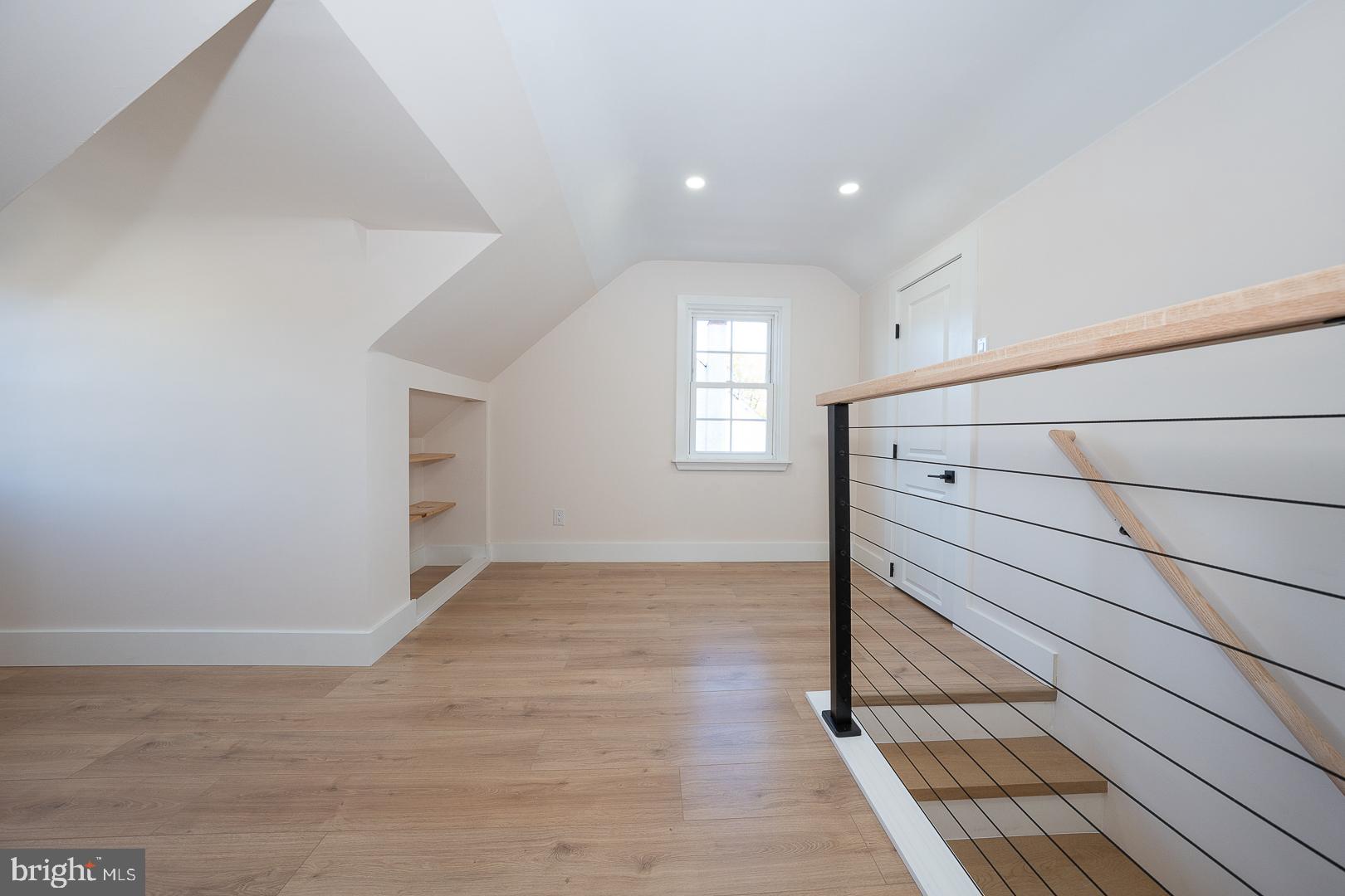 THE SUMMIT - Residential