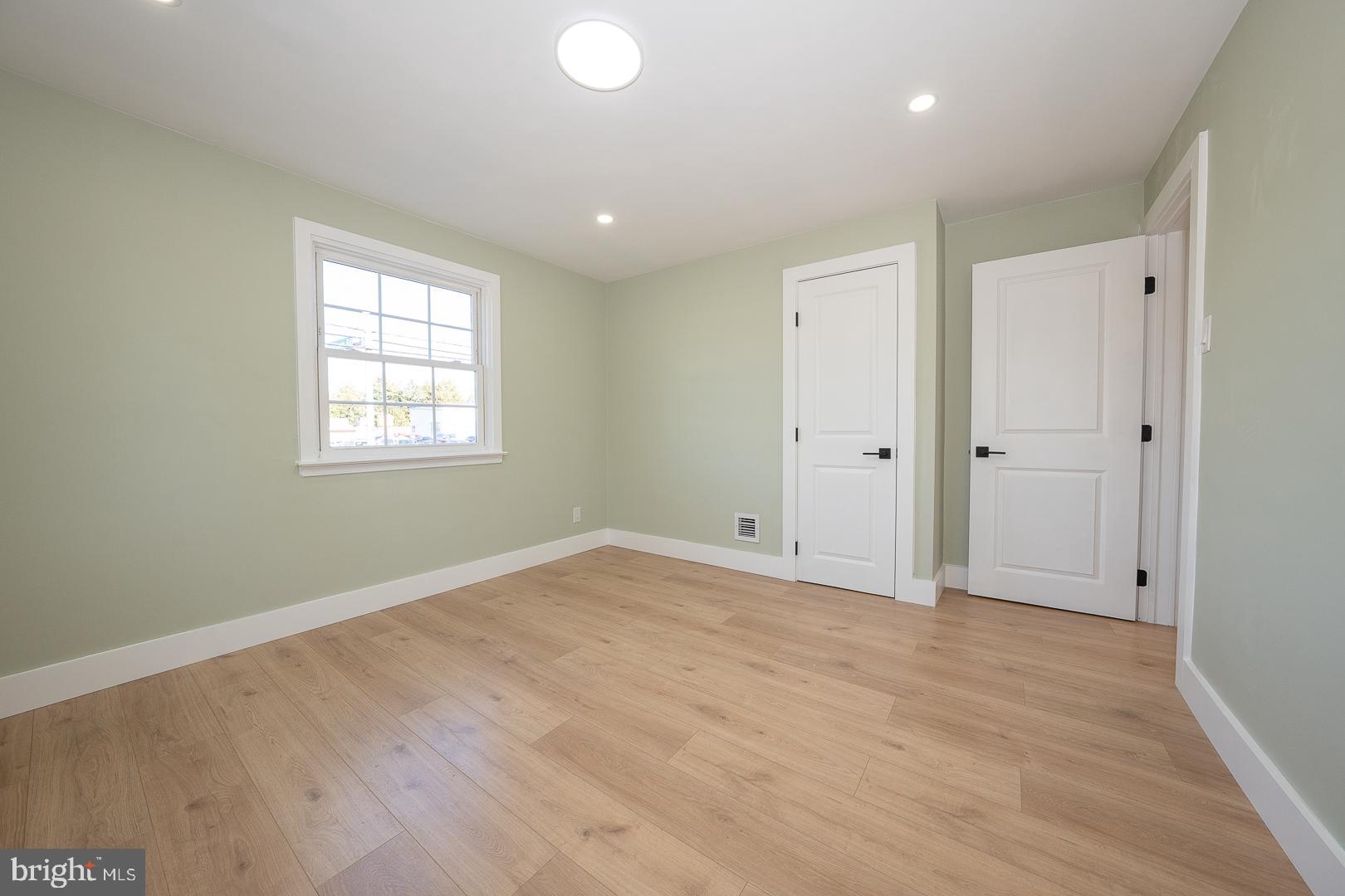 THE SUMMIT - Residential