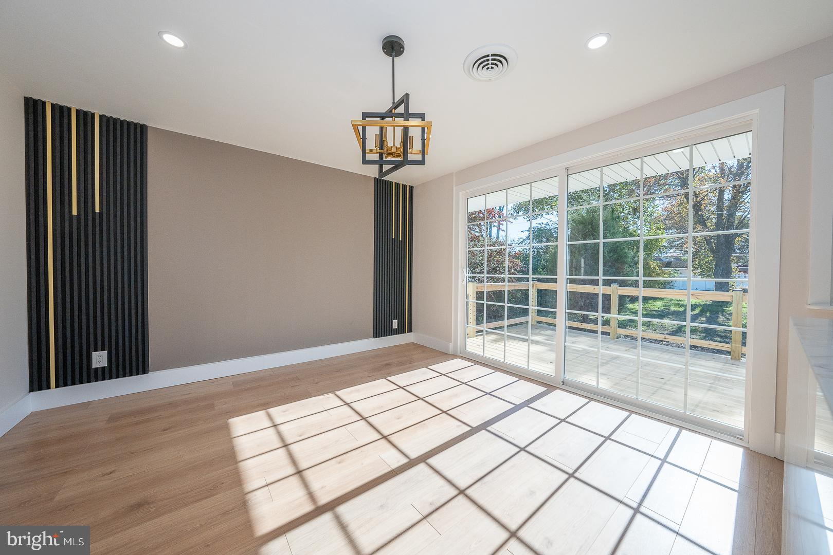 THE SUMMIT - Residential