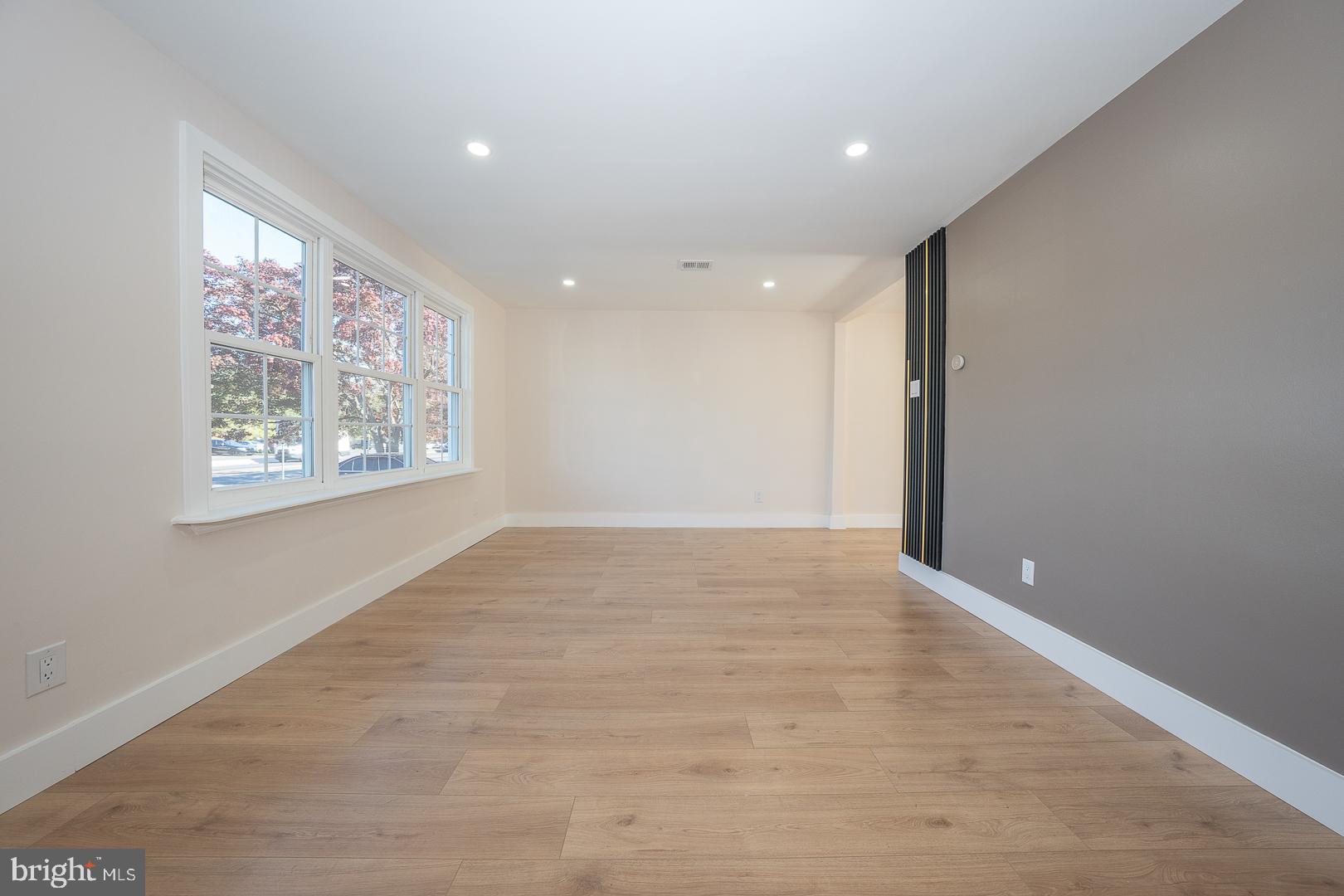 THE SUMMIT - Residential