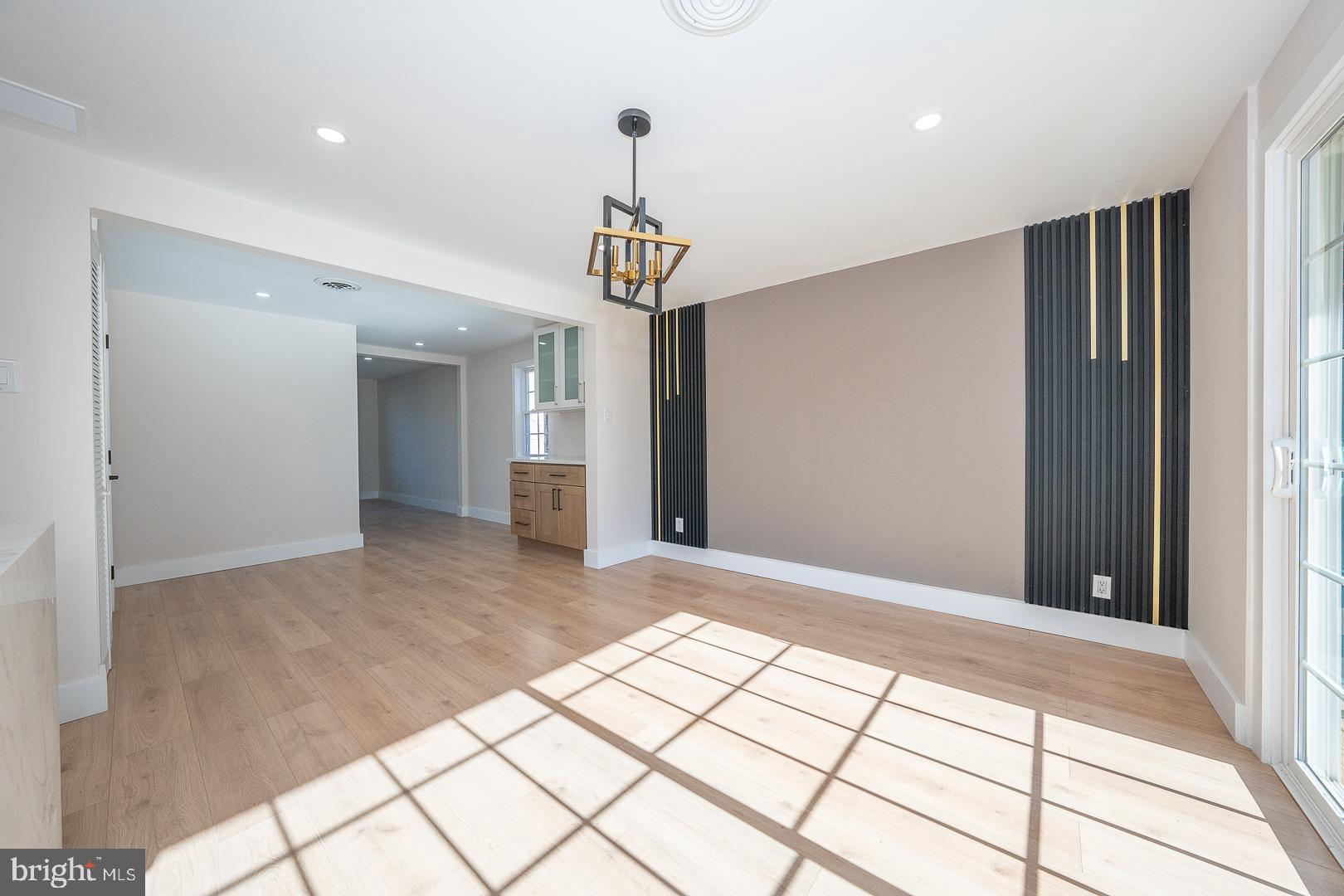 THE SUMMIT - Residential