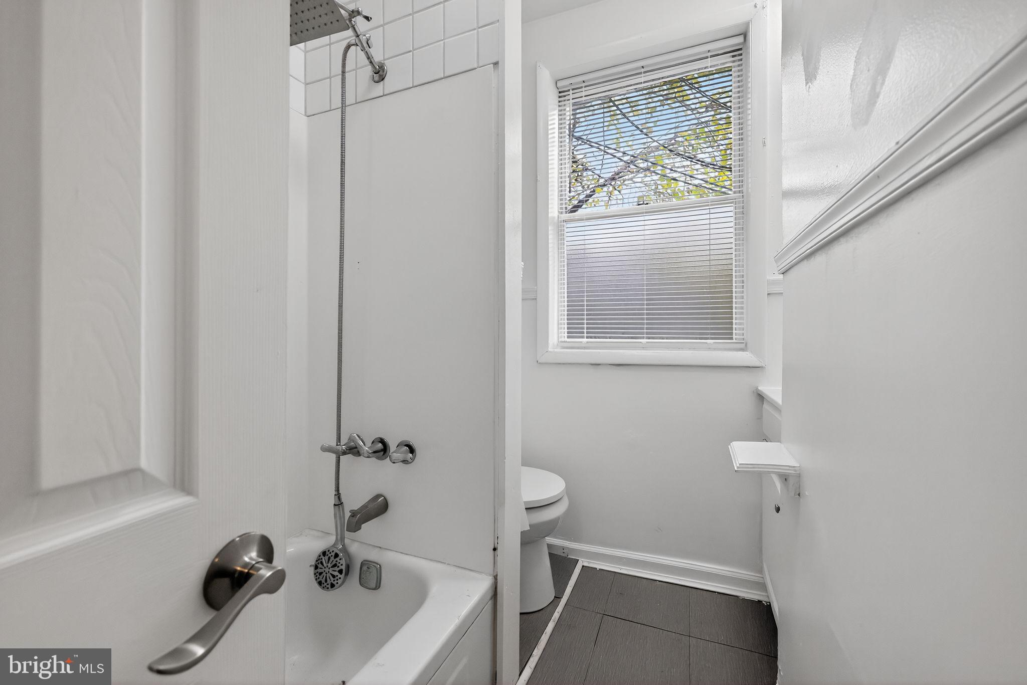 HARROWGATE - Residential