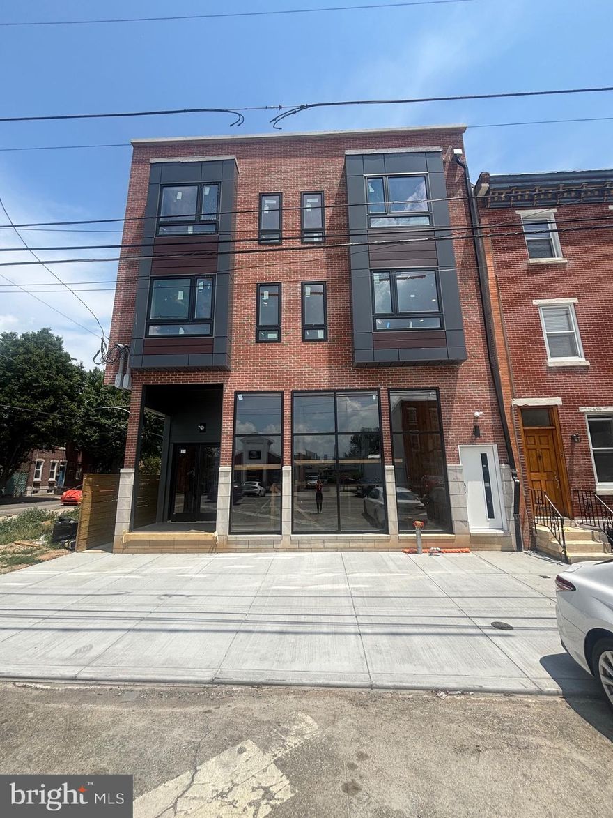 New construction commercial space -2100 sq ft
In the prime Fishtown  Area!
