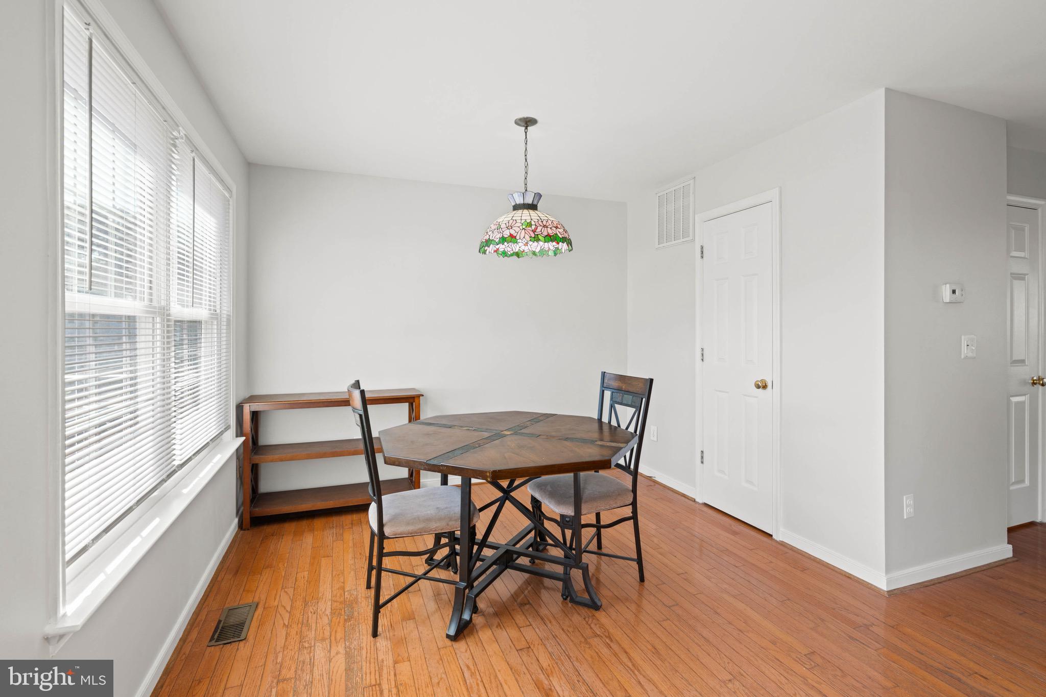 STONE RIVER - Residential Lease