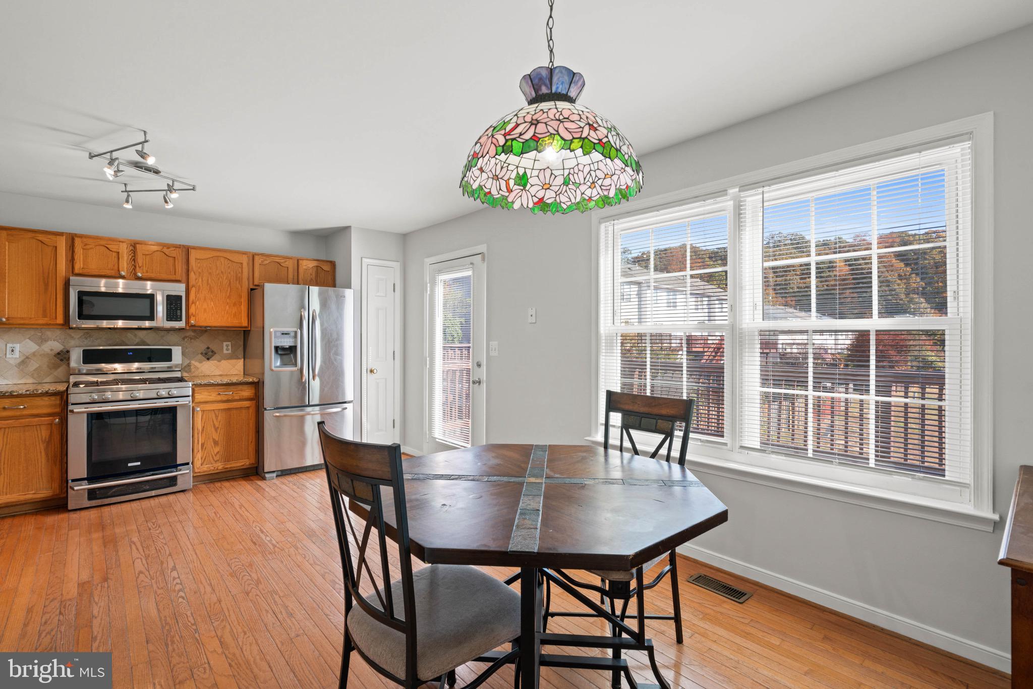 STONE RIVER - Residential Lease