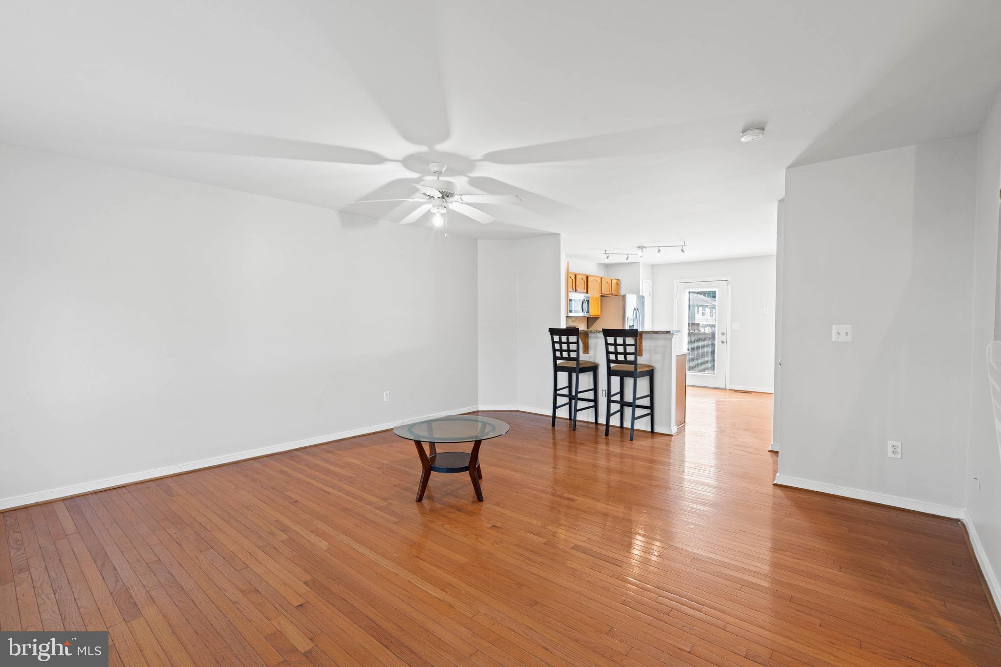 STONE RIVER - Residential Lease