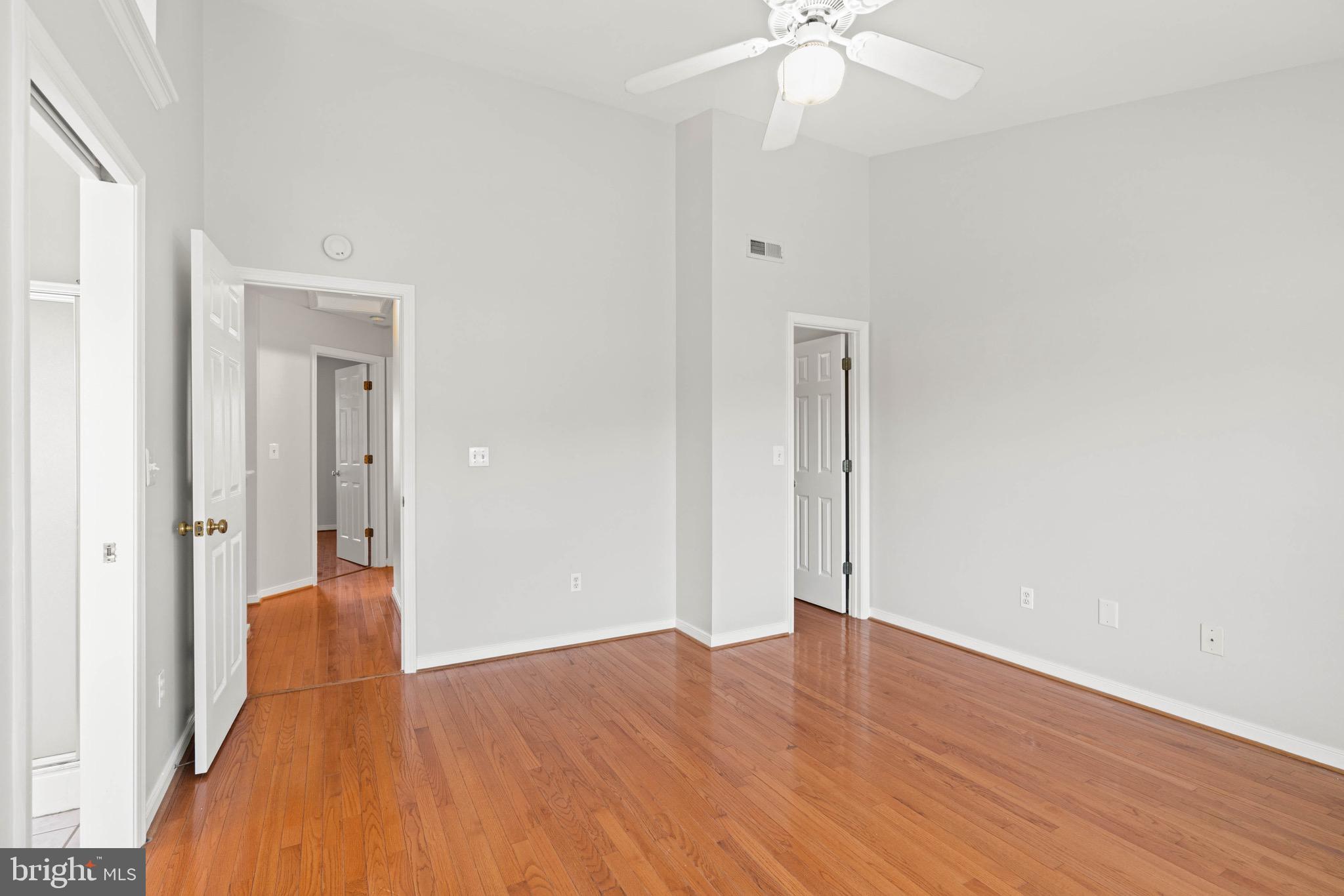 STONE RIVER - Residential Lease