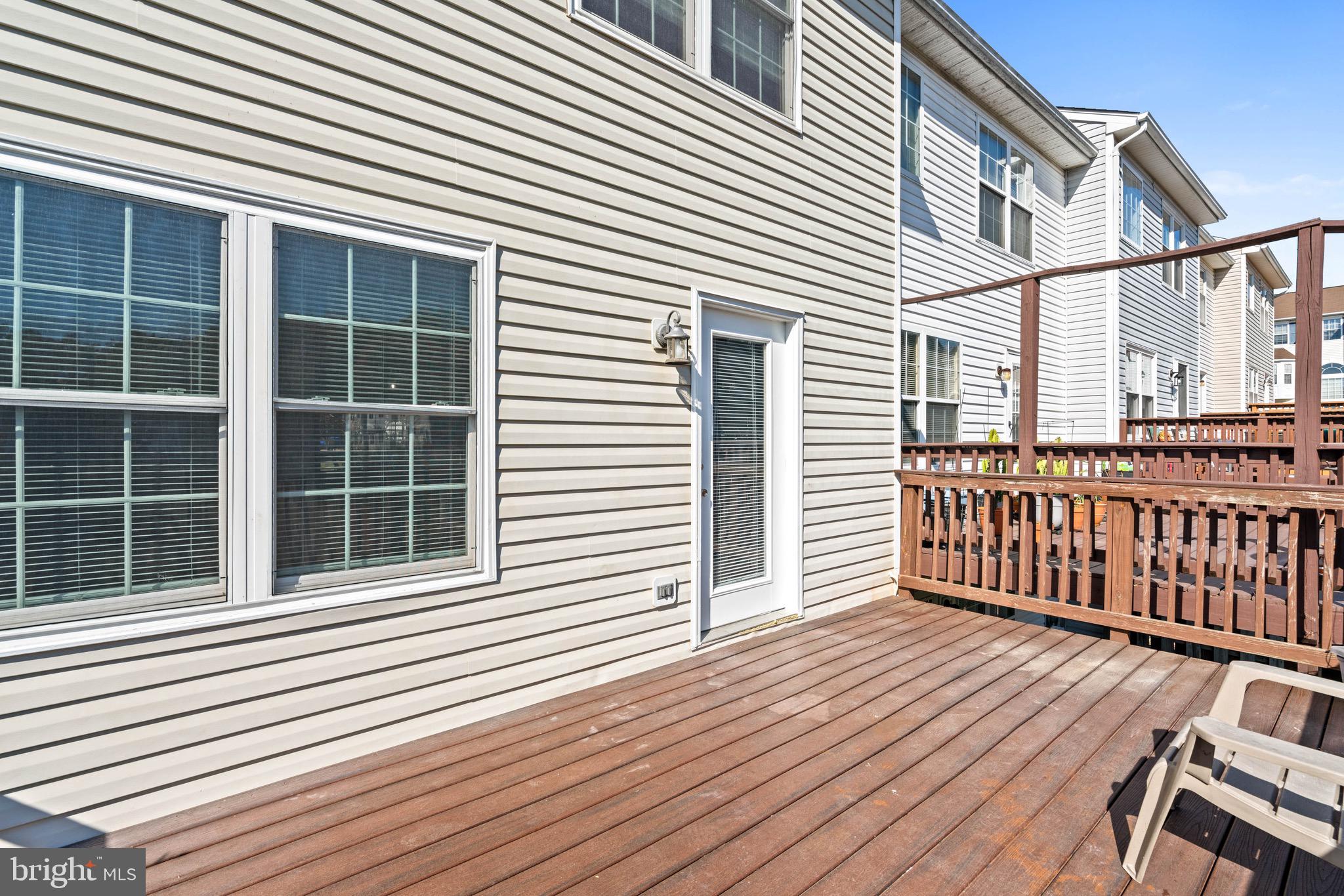 STONE RIVER - Residential Lease