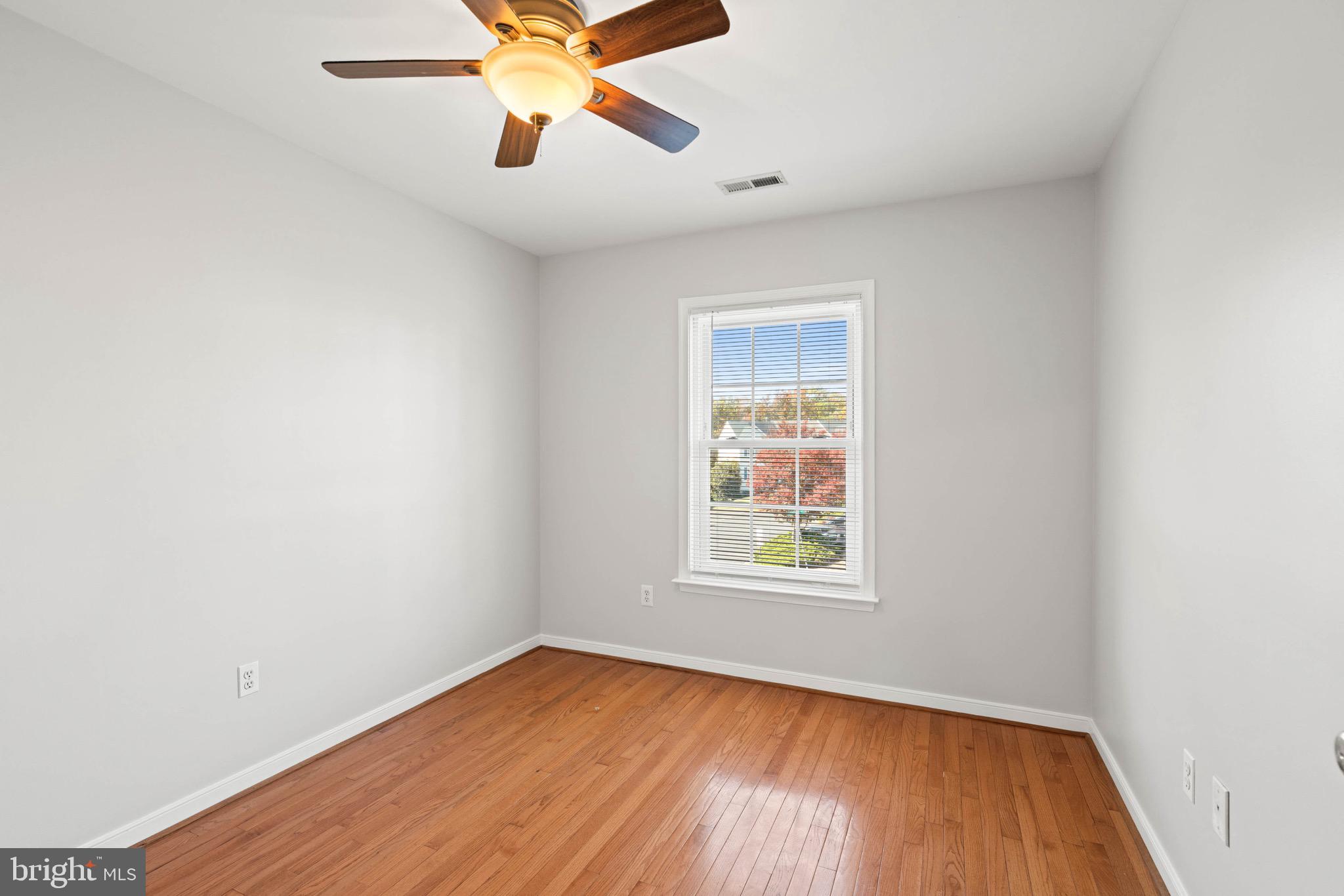 STONE RIVER - Residential Lease