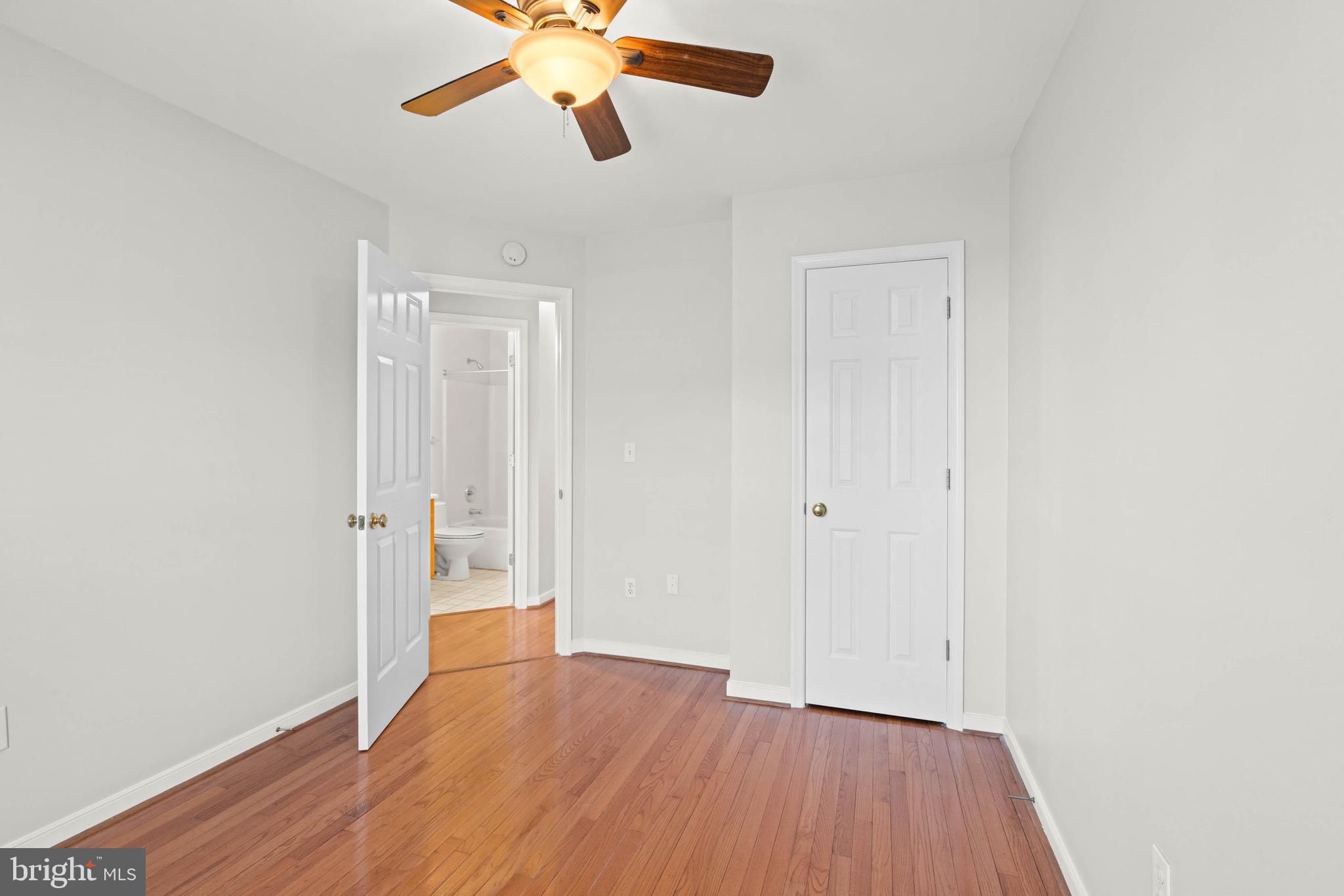 STONE RIVER - Residential Lease