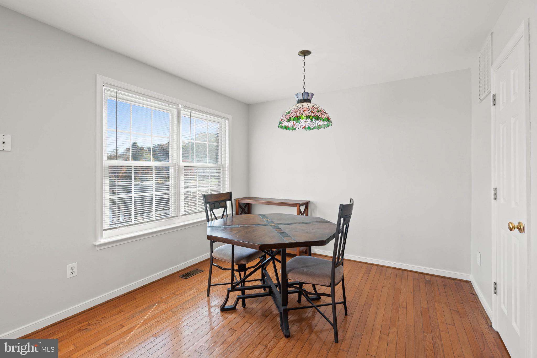 STONE RIVER - Residential Lease