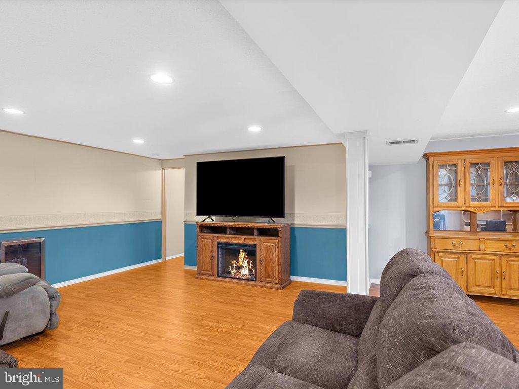 TURF VALLEY - Residential