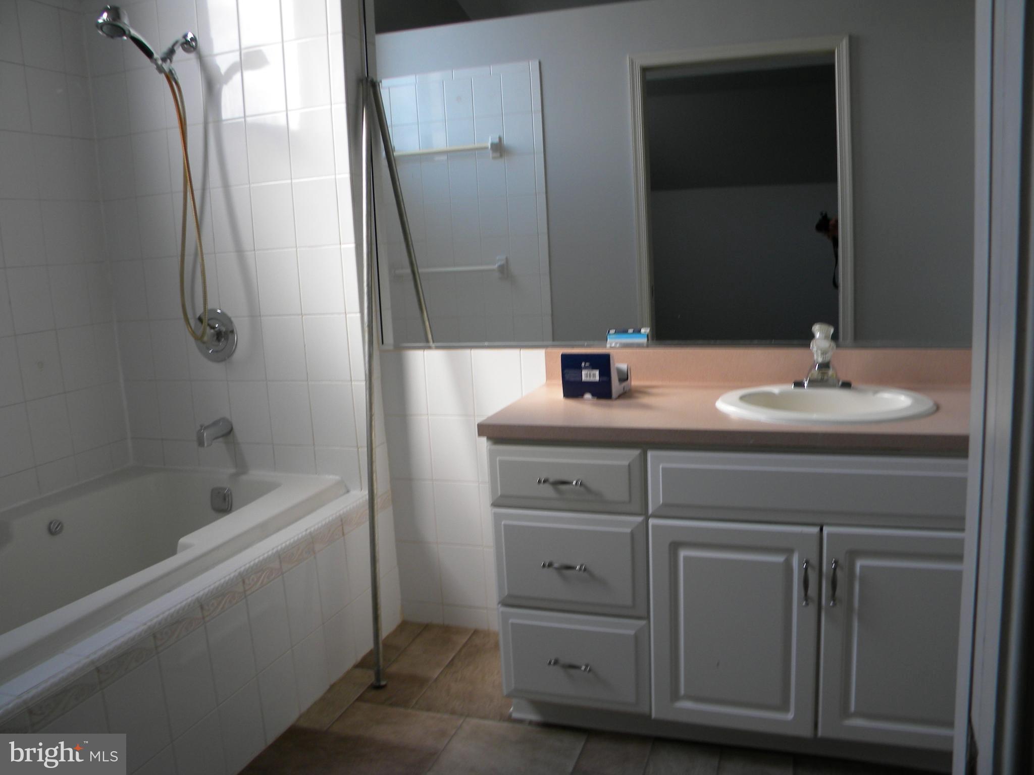 CHERRINGTON - Residential