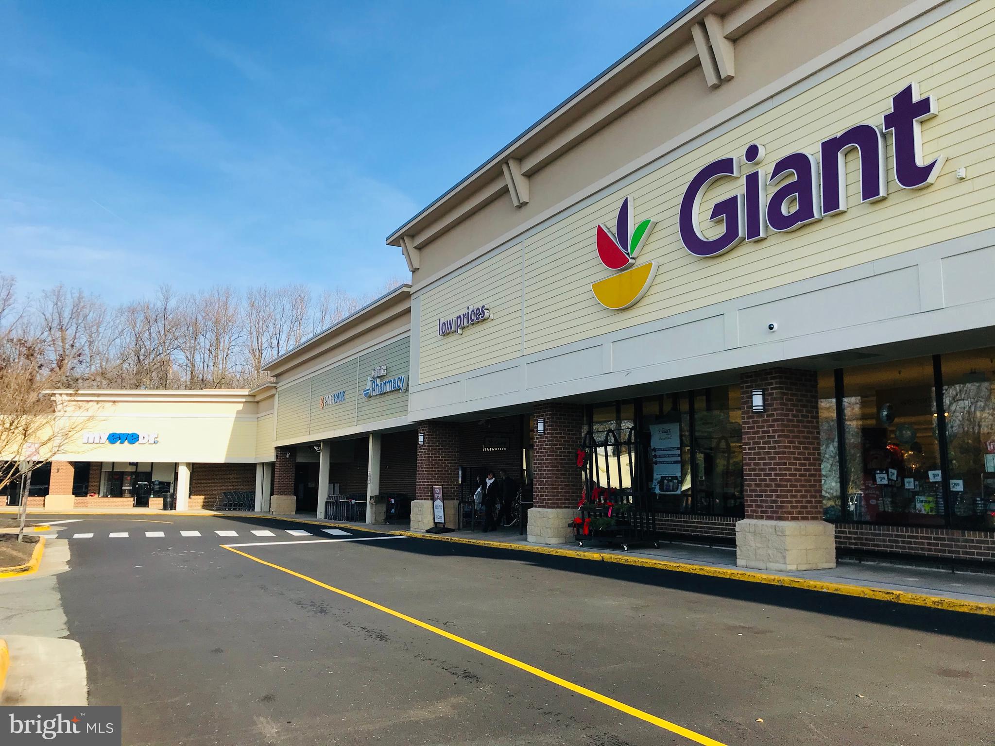 GLENVALE CONDO - Residential Lease