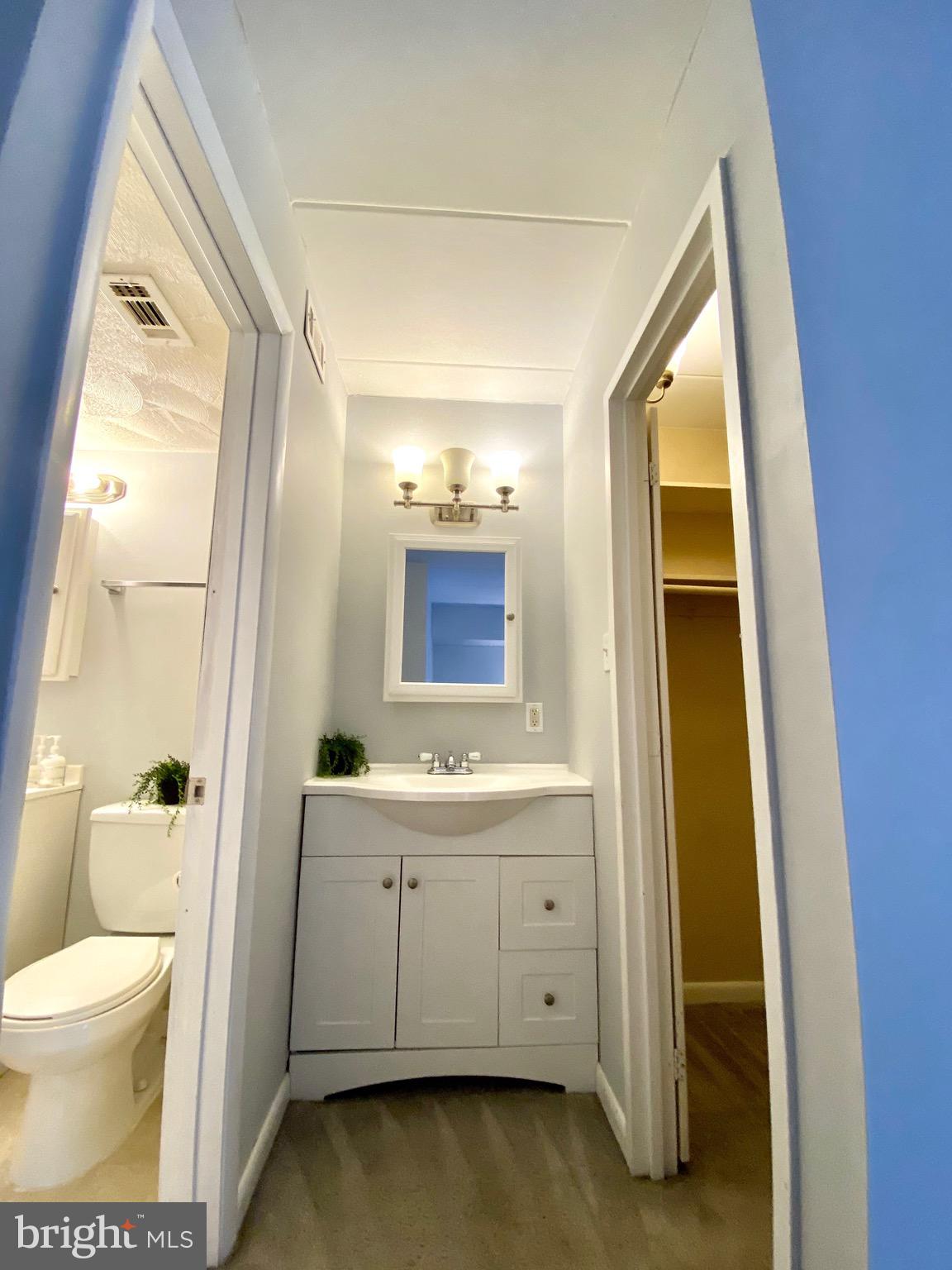 GLENVALE CONDO - Residential Lease