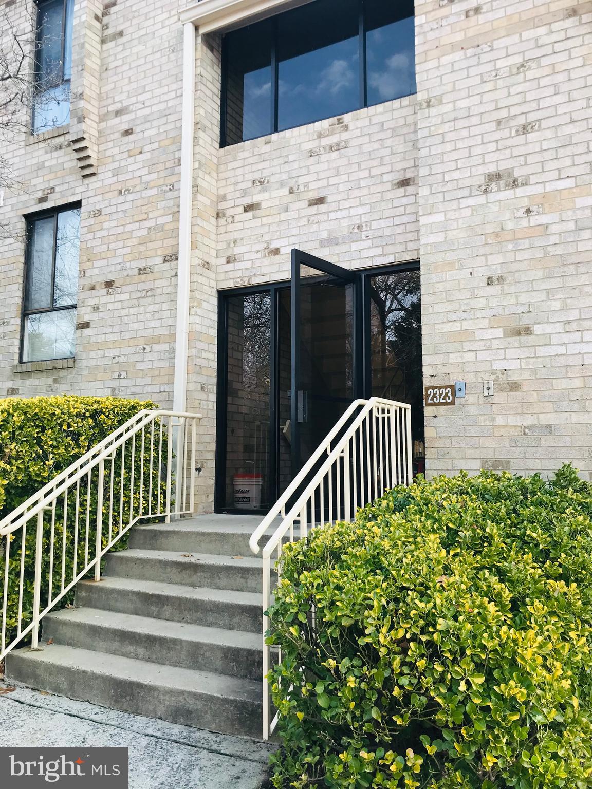 GLENVALE CONDO - Residential Lease