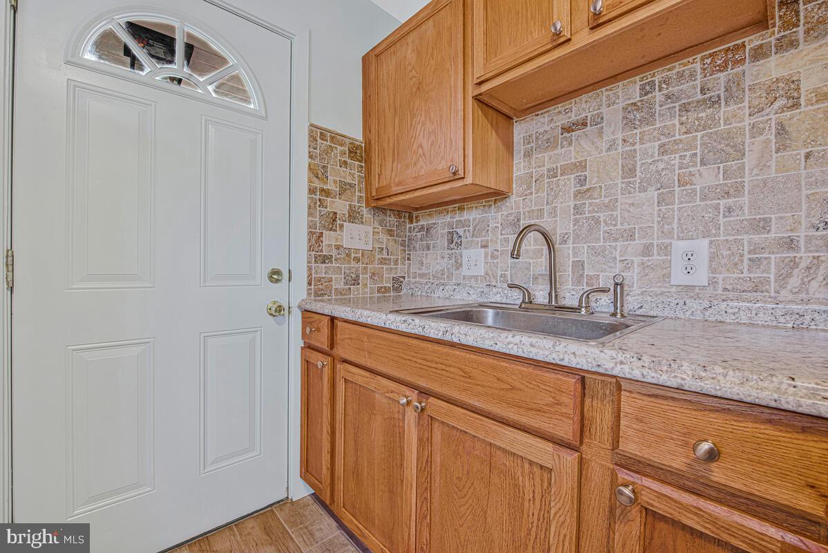 WEST LANHAM HILLS - Residential