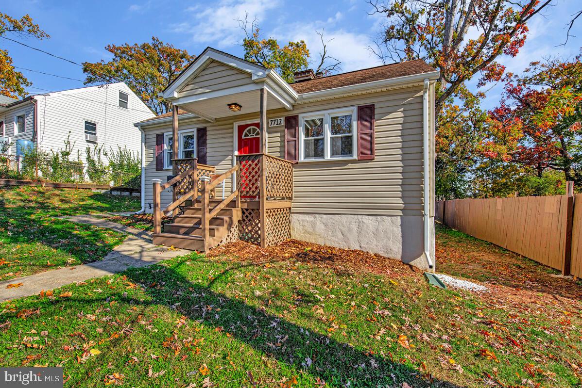 WEST LANHAM HILLS - Residential