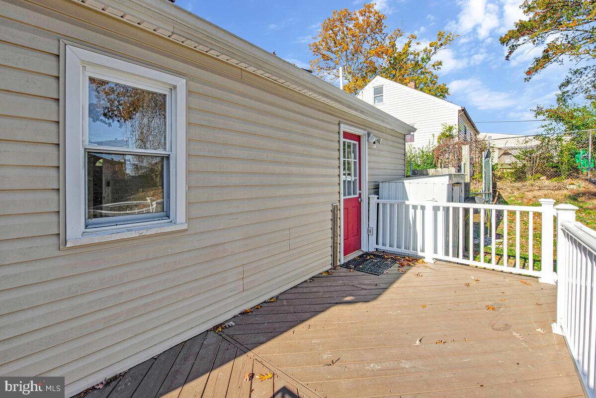 WEST LANHAM HILLS - Residential